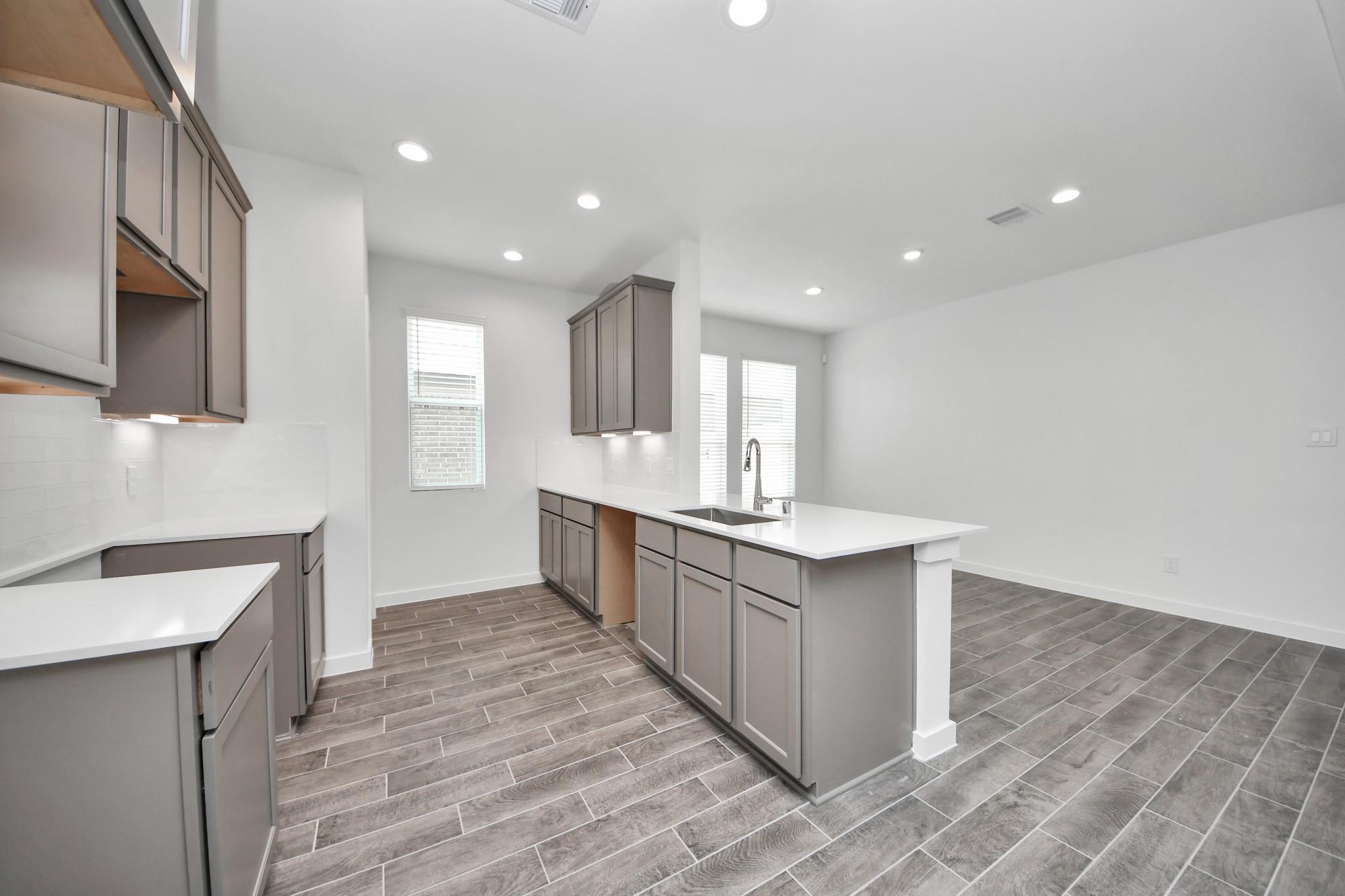 18530 Athena Flower Drive