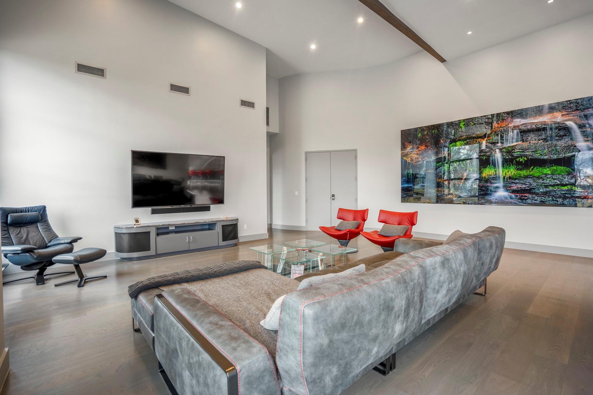 18000 Groschke Road # 4