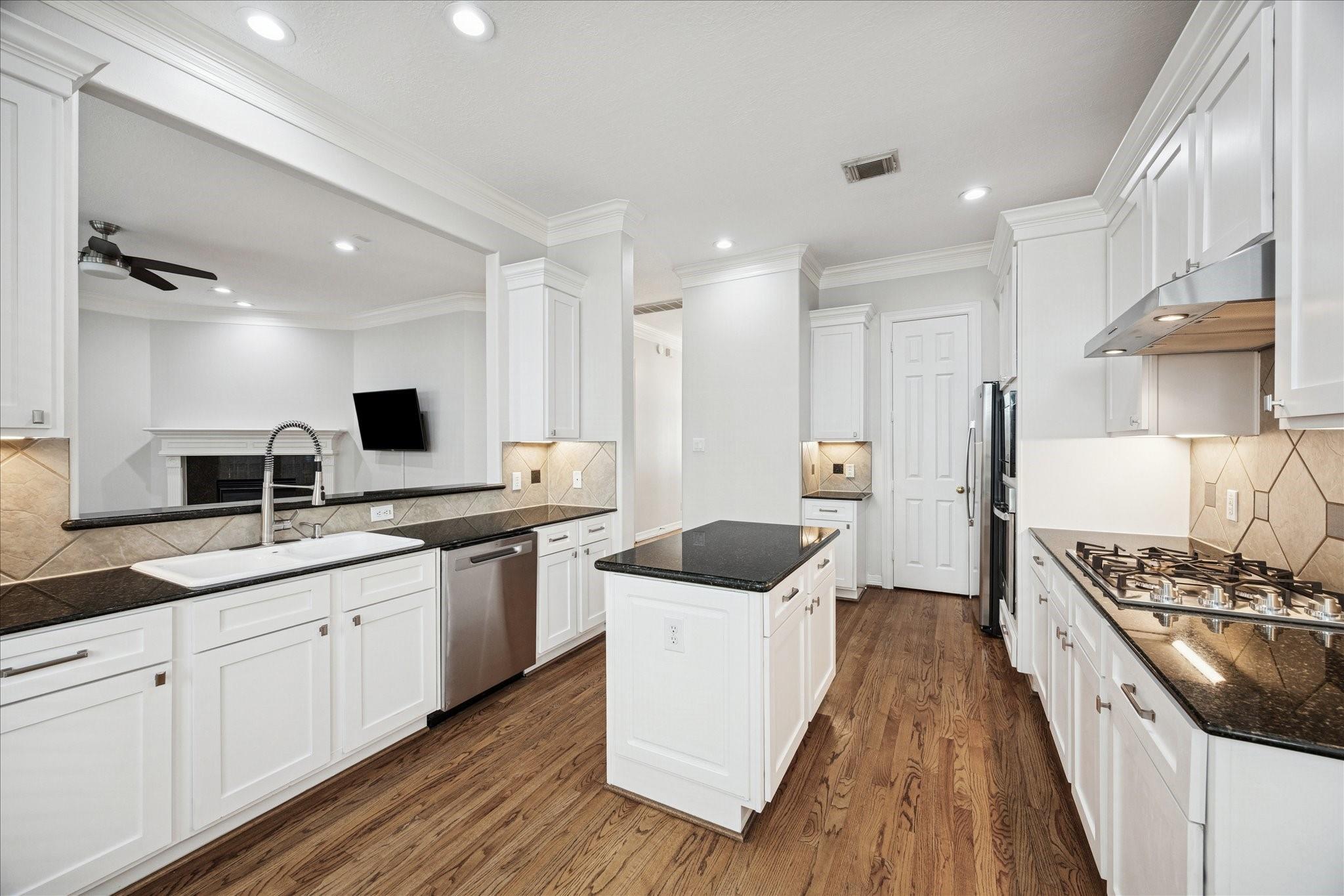 2667 Shady Acres Landing, Houston