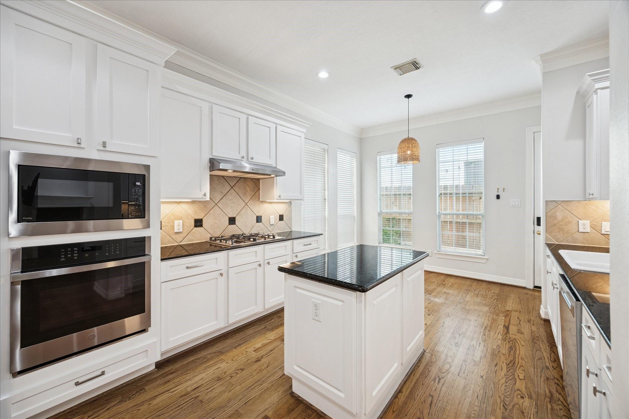 2667 Shady Acres Landing, Houston