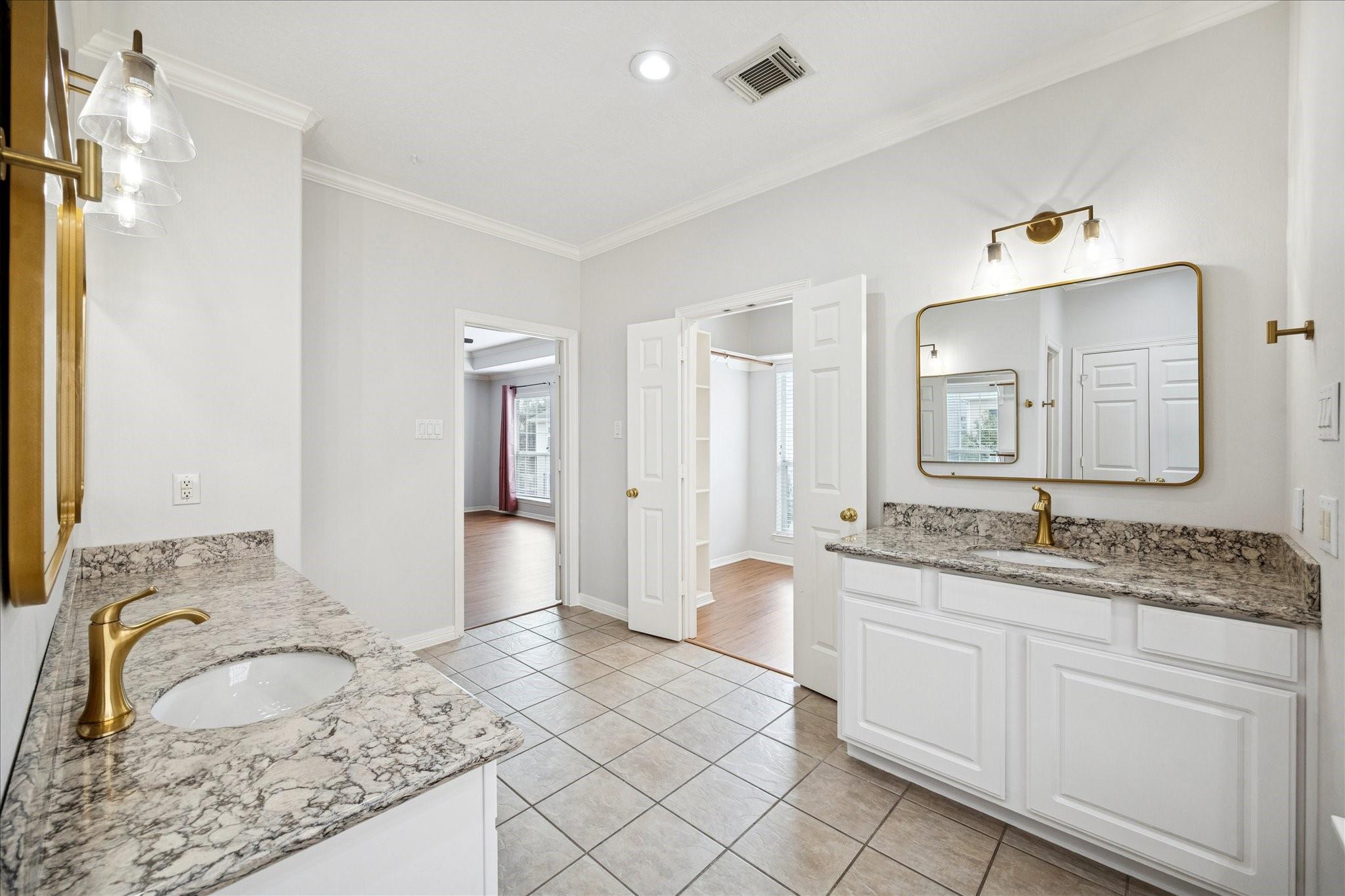 2667 Shady Acres Landing, Houston