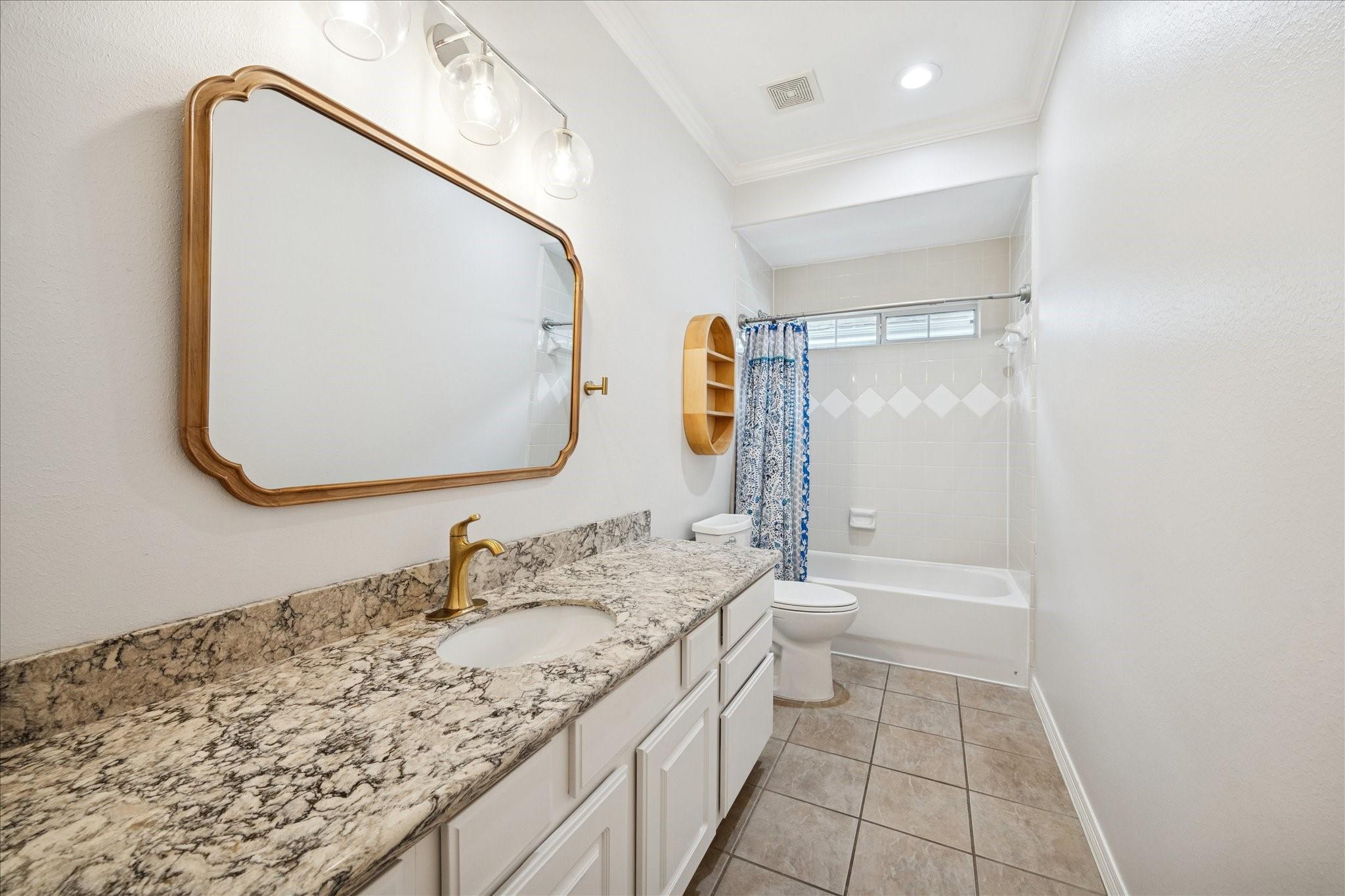 2667 Shady Acres Landing, Houston