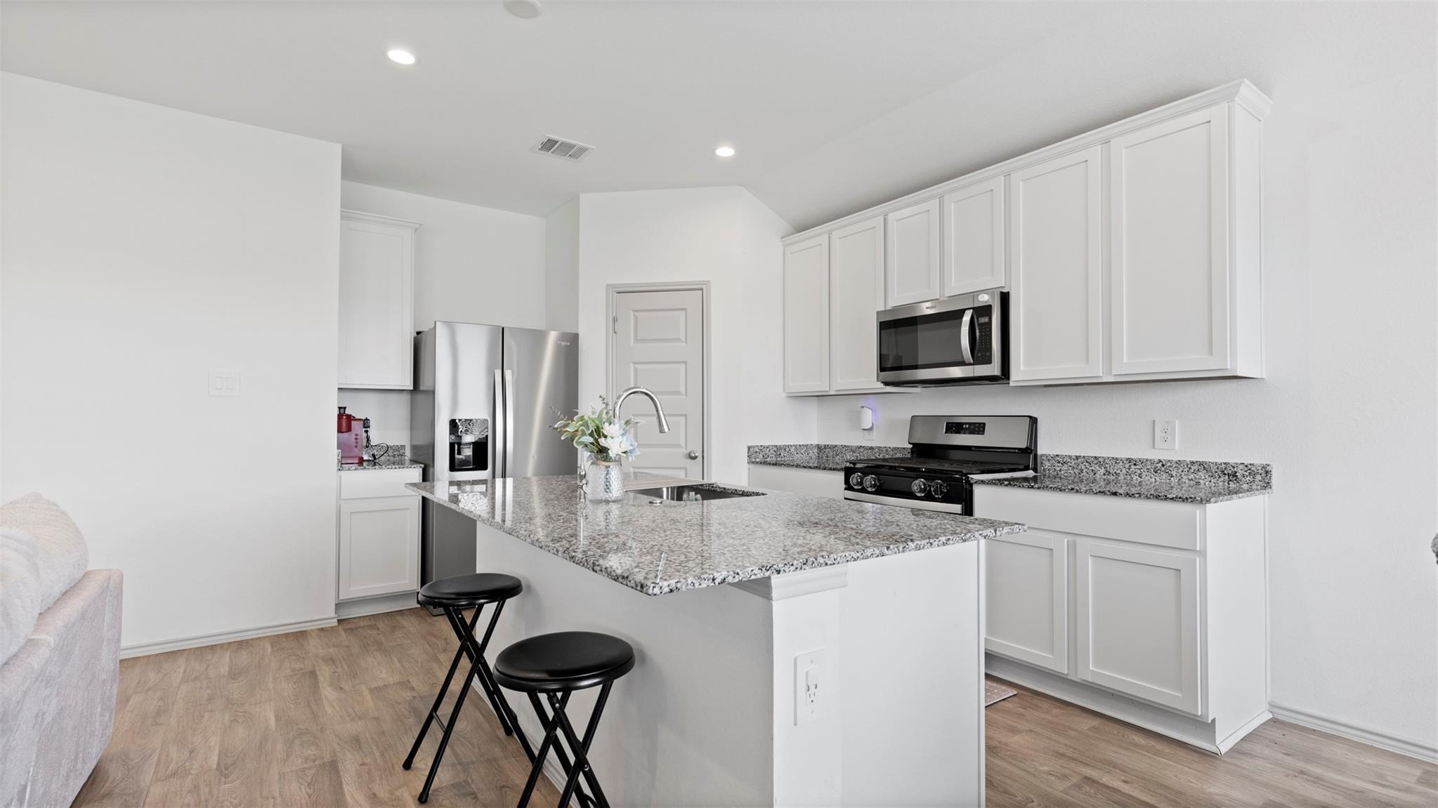 3521 Rockefeller Road