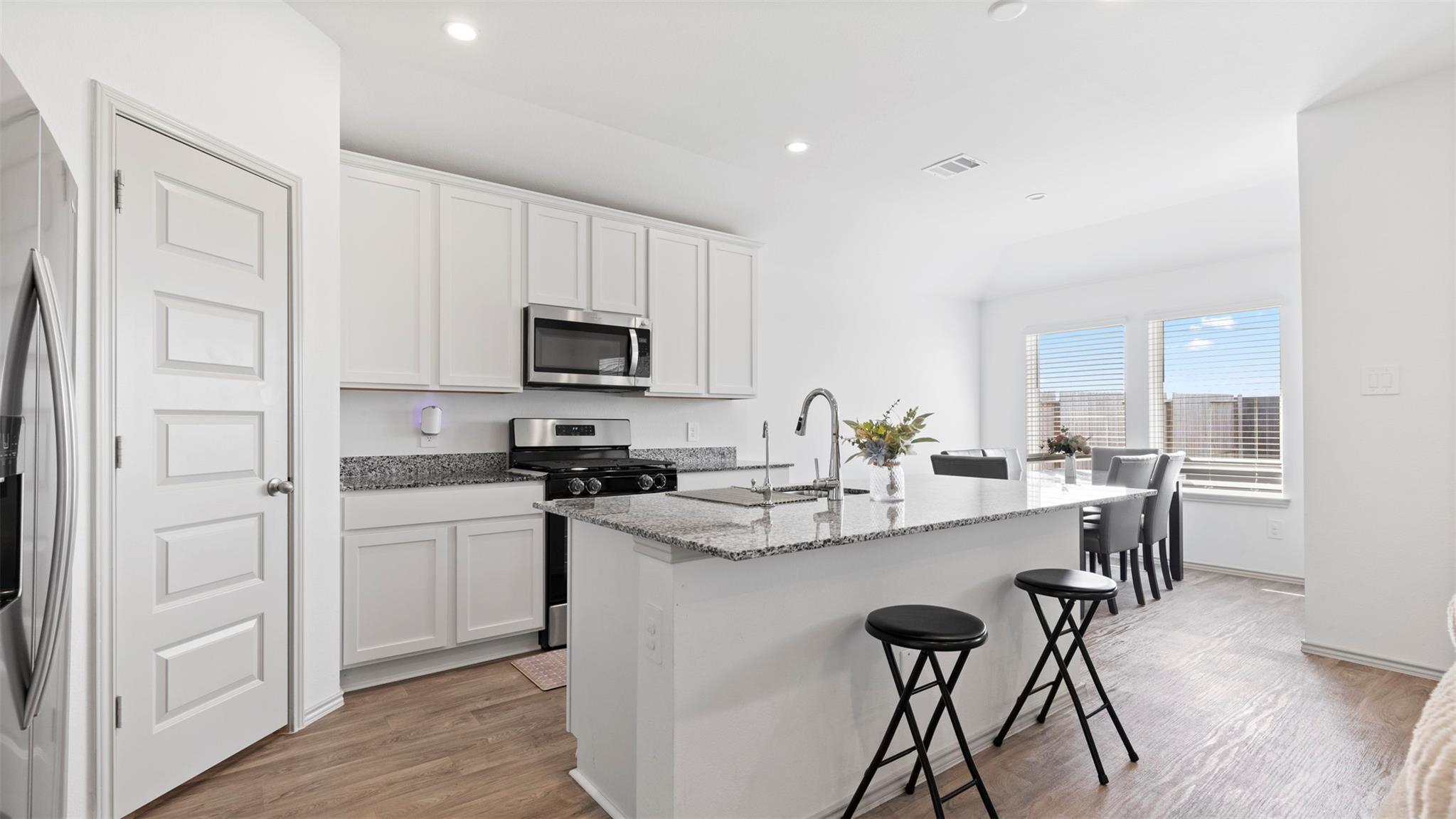 3521 Rockefeller Road