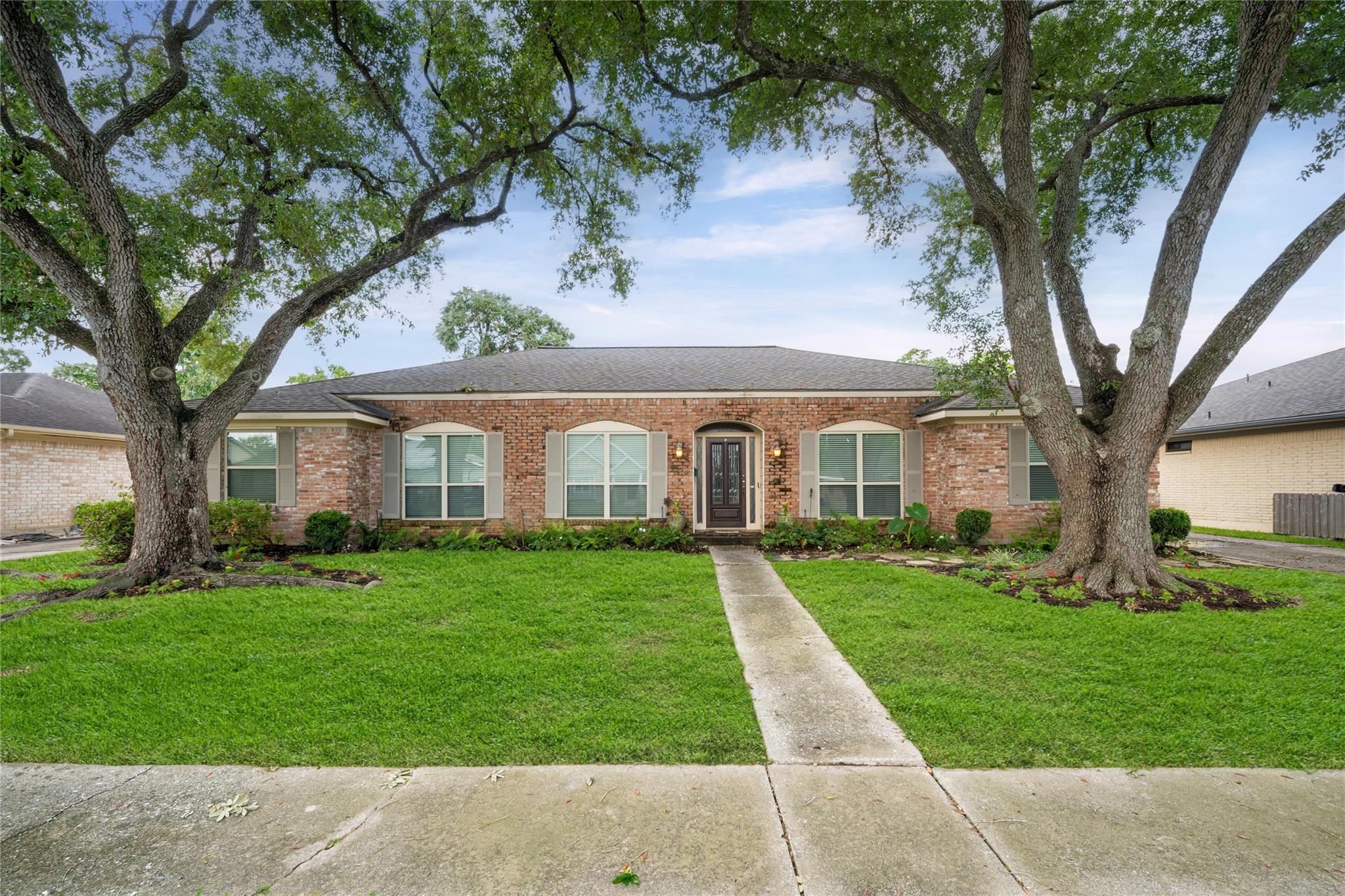 7615 Del Rey Lane