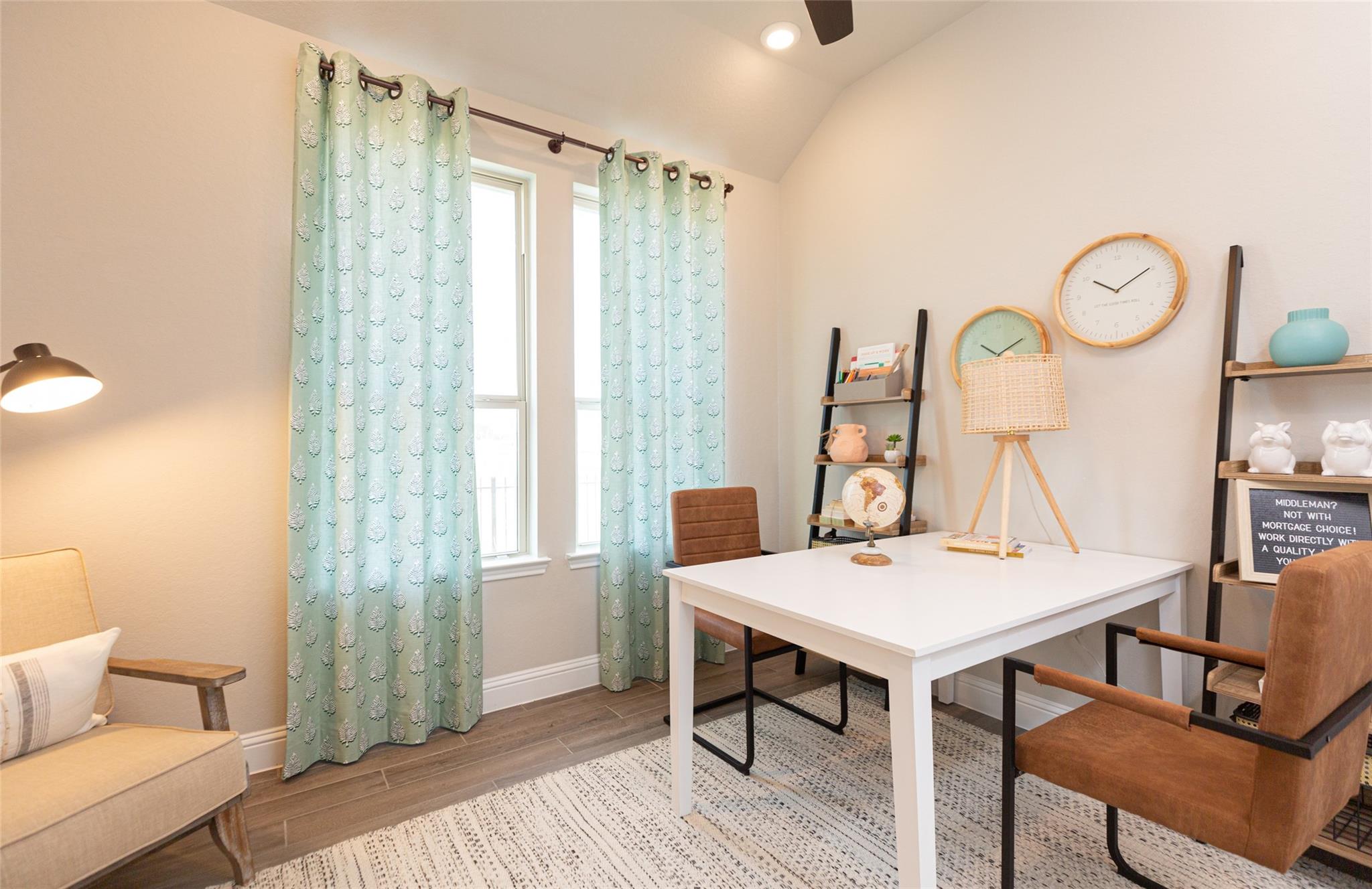 21210 Prancing Pony Trail