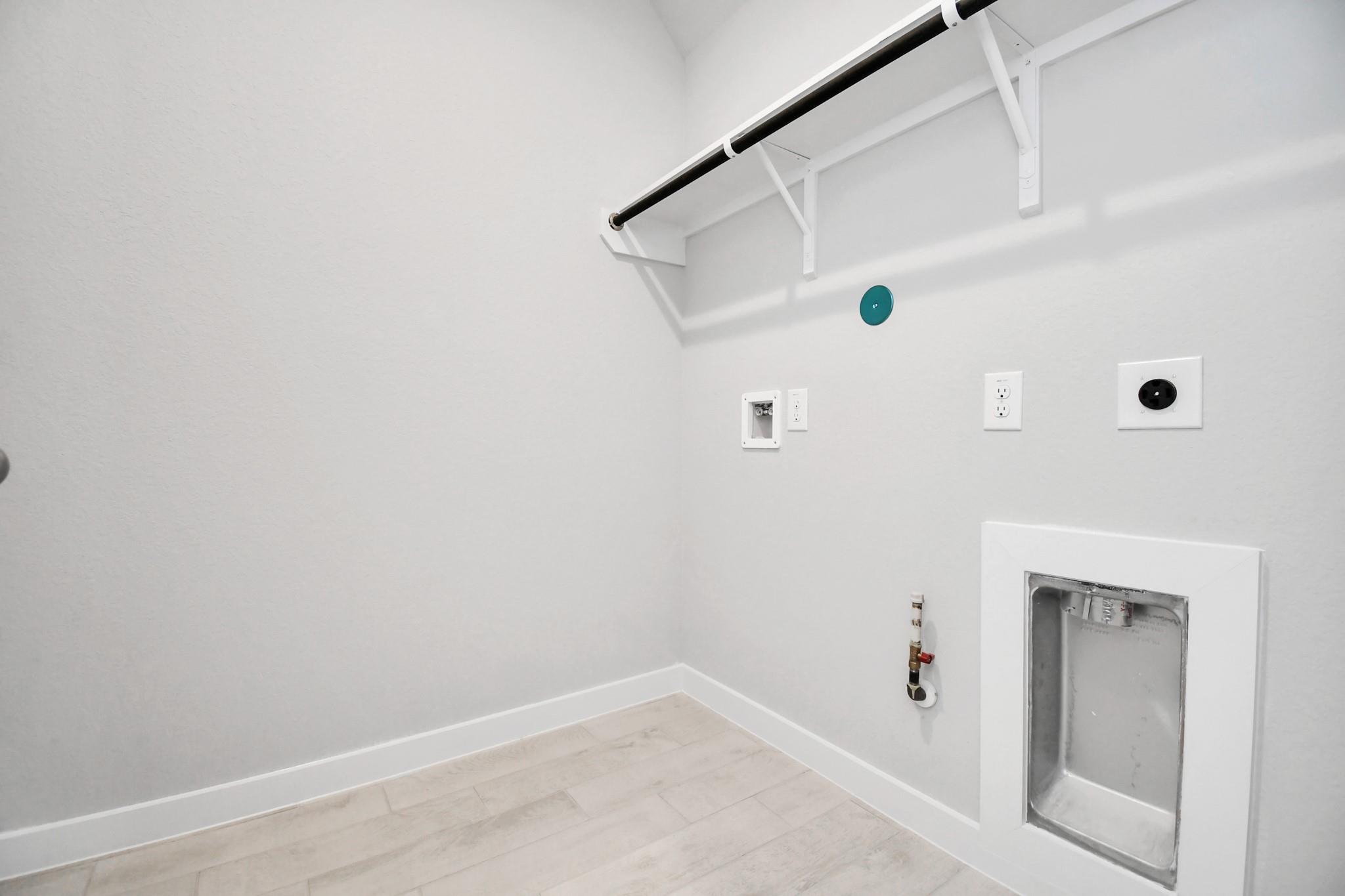 5718 Sandhill Oak Trail