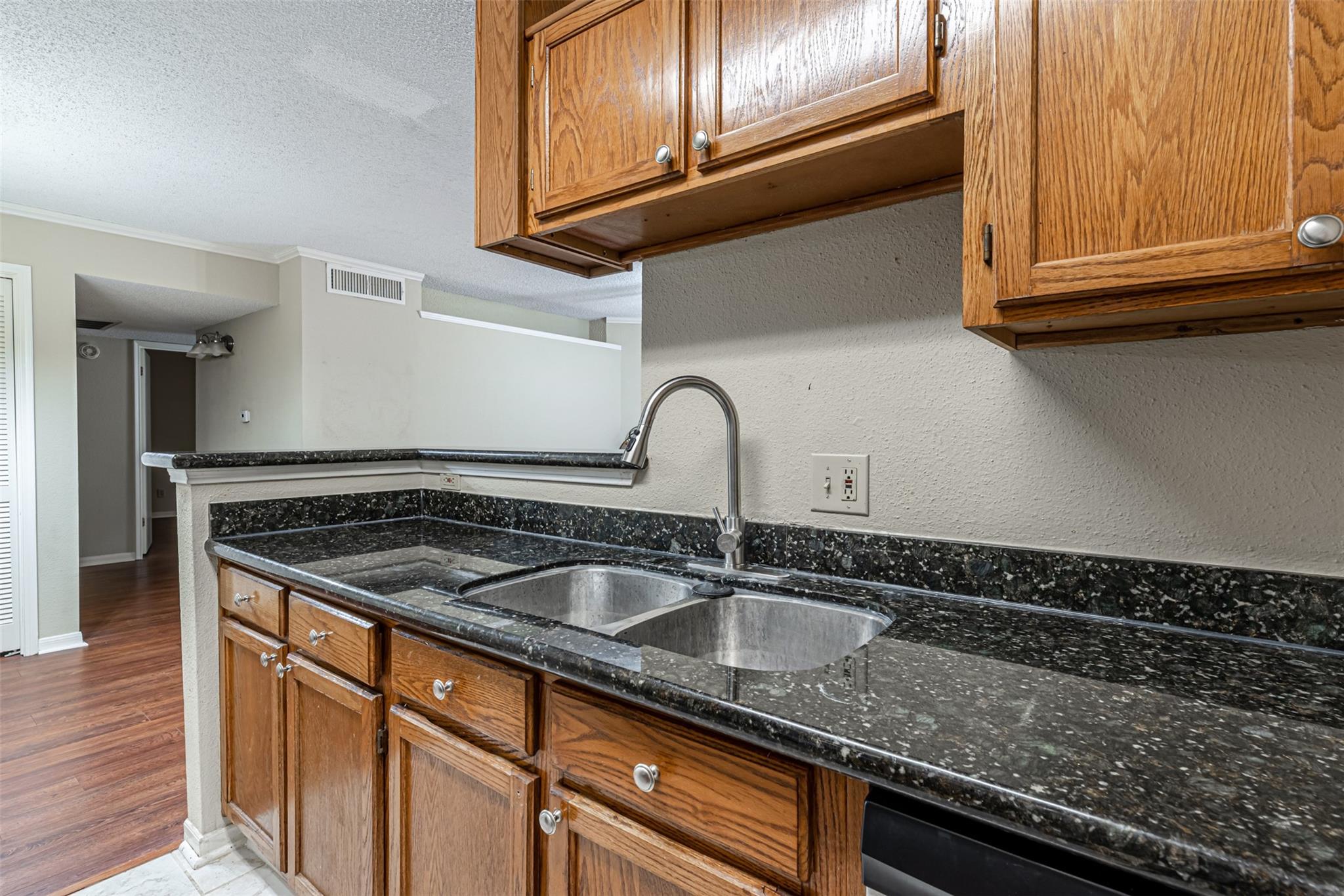 2121 Hepburn Street # 511