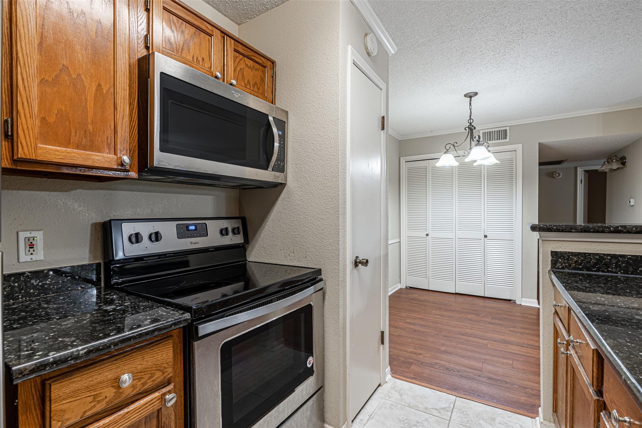 2121 Hepburn Street # 511