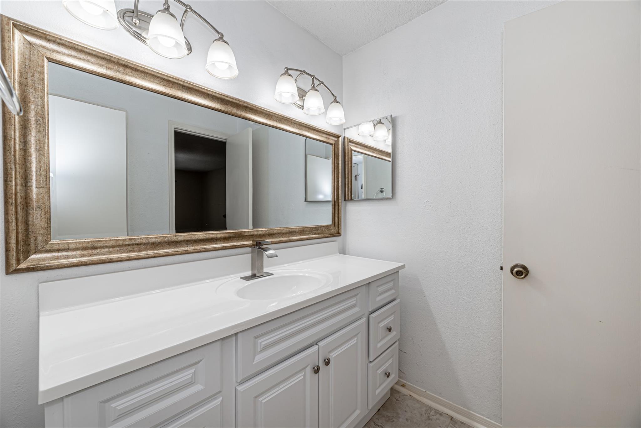 2121 Hepburn Street # 511