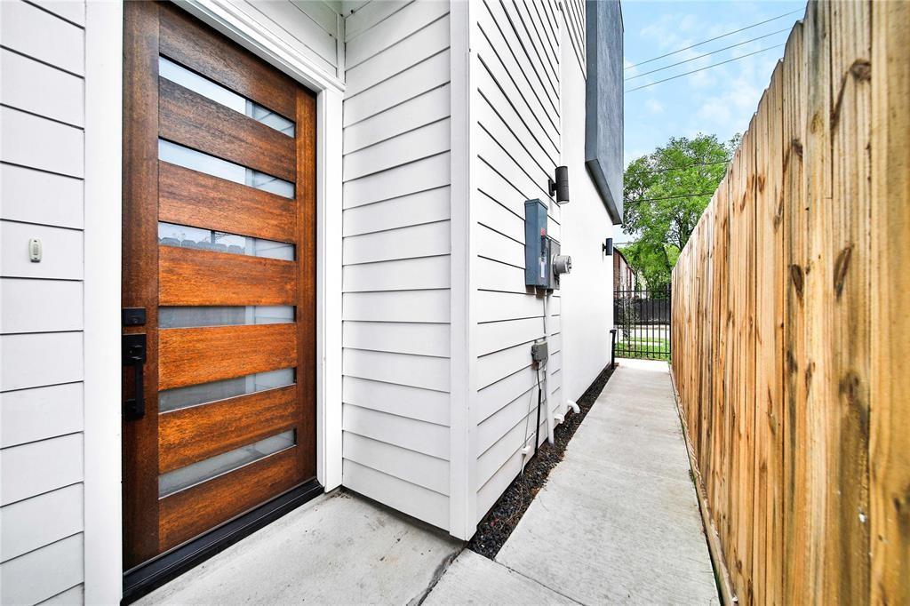 3406 Tuam Street # B