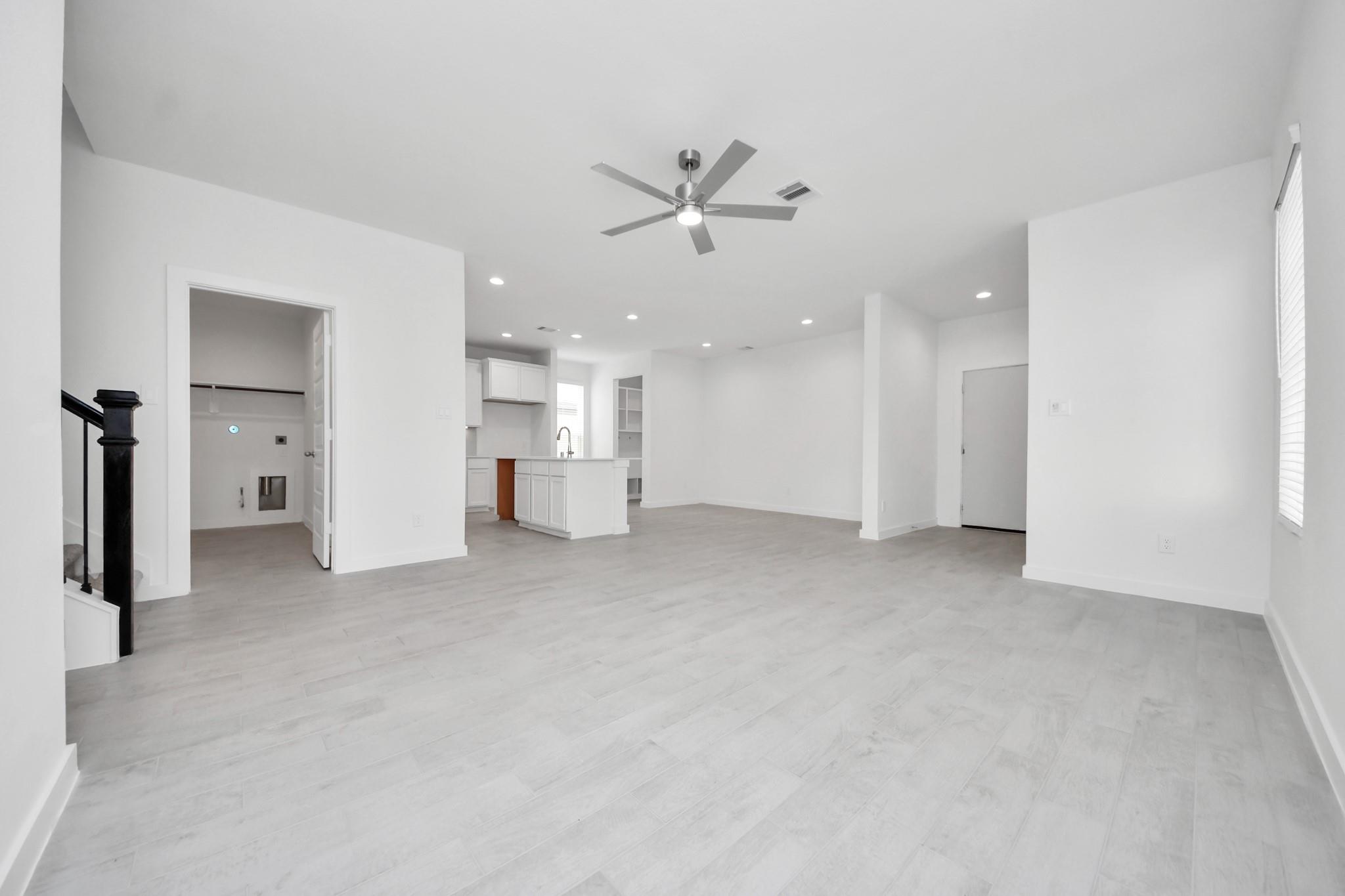 18526 Athena Flower Drive