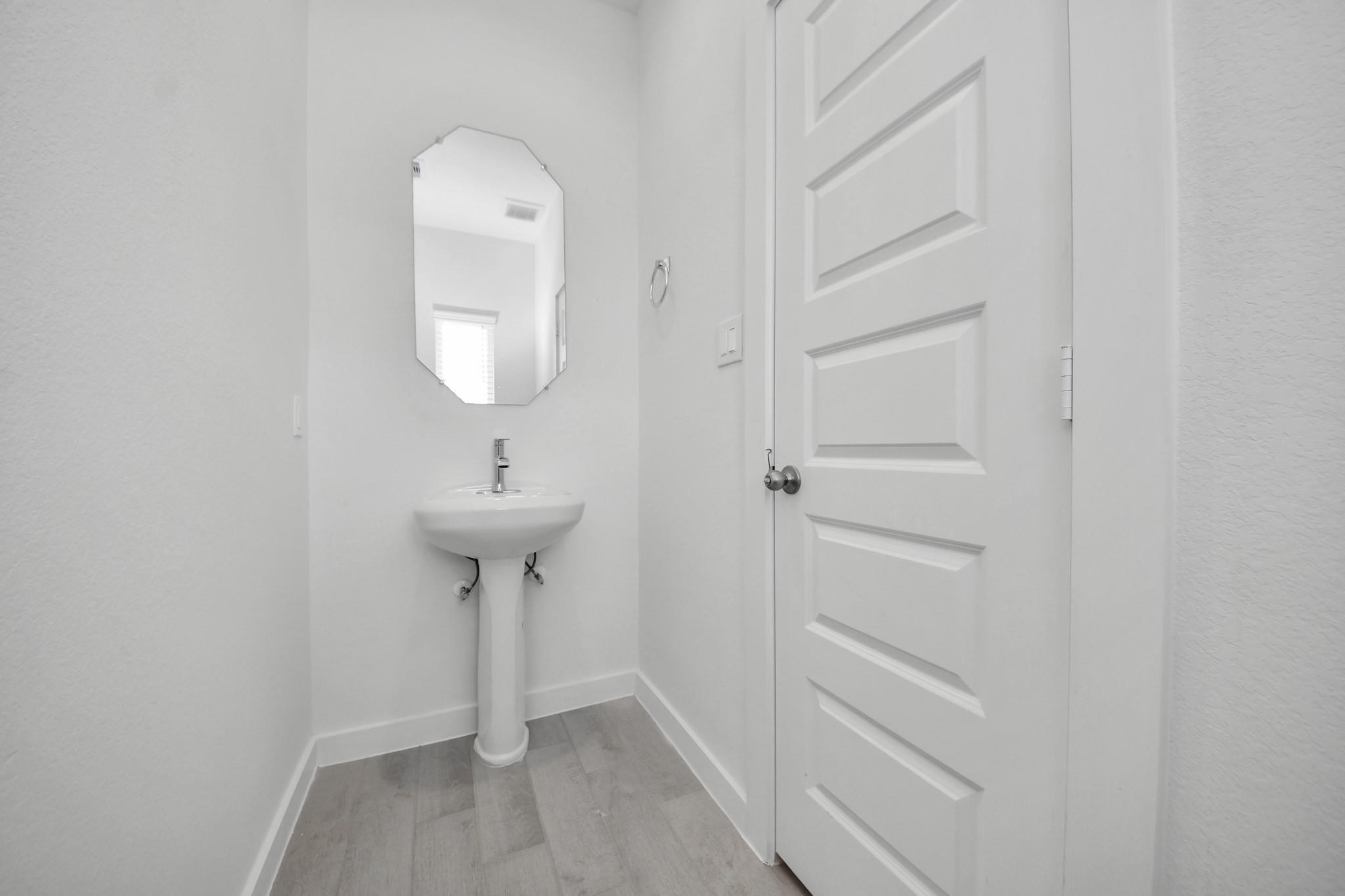 18526 Athena Flower Drive