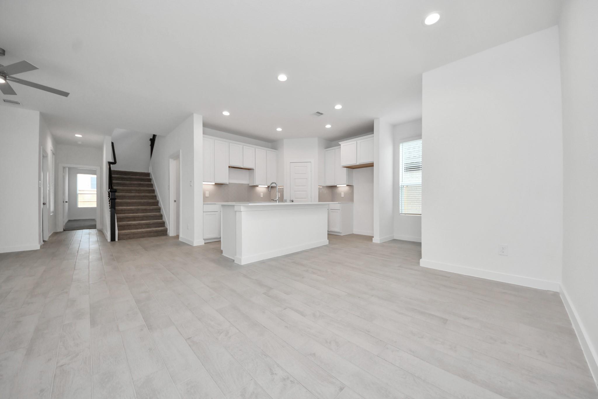 18526 Athena Flower Drive