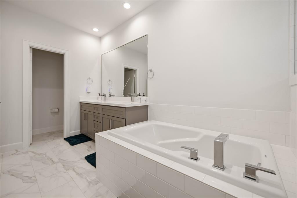 2716 Eado Grove Lane