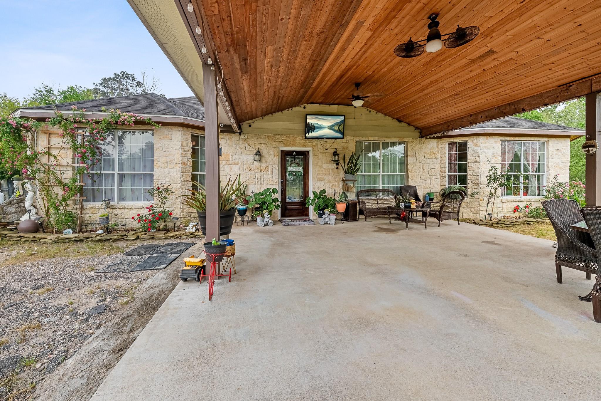 18740 Deer Glen Drive