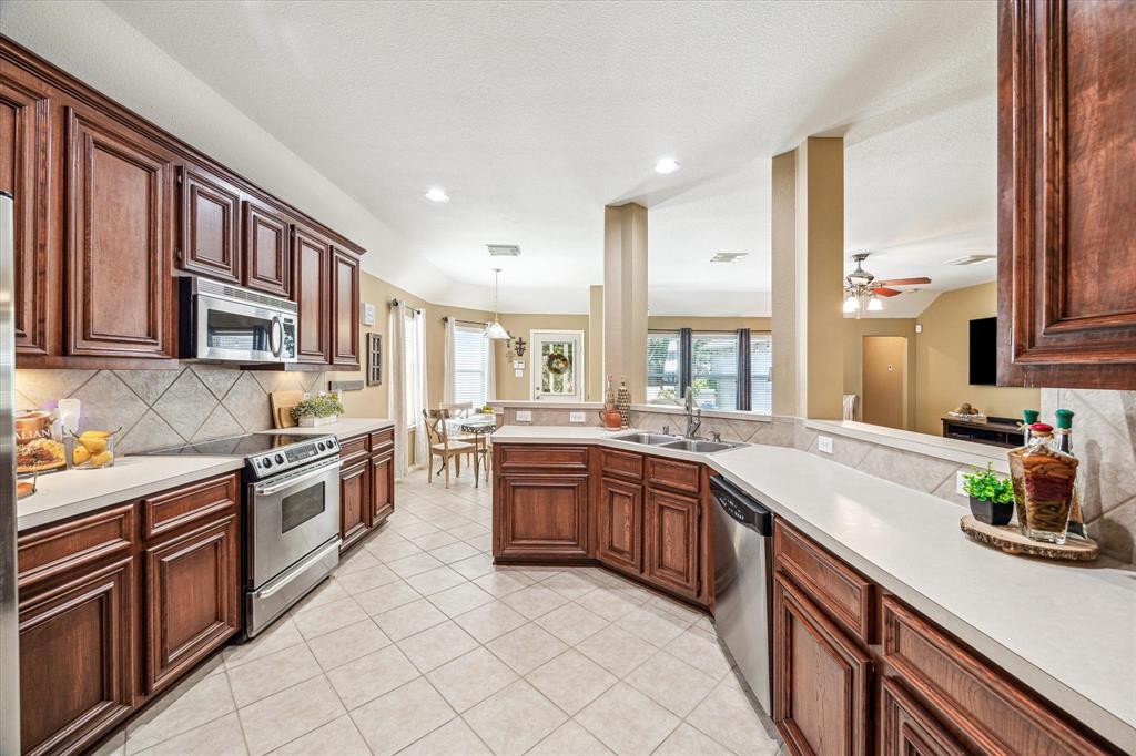 7110 Timber Post Lane