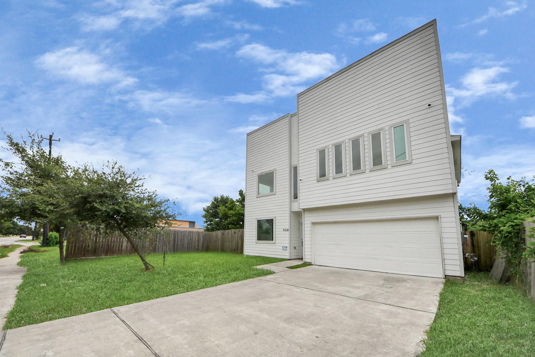 4228 Bellfort Street