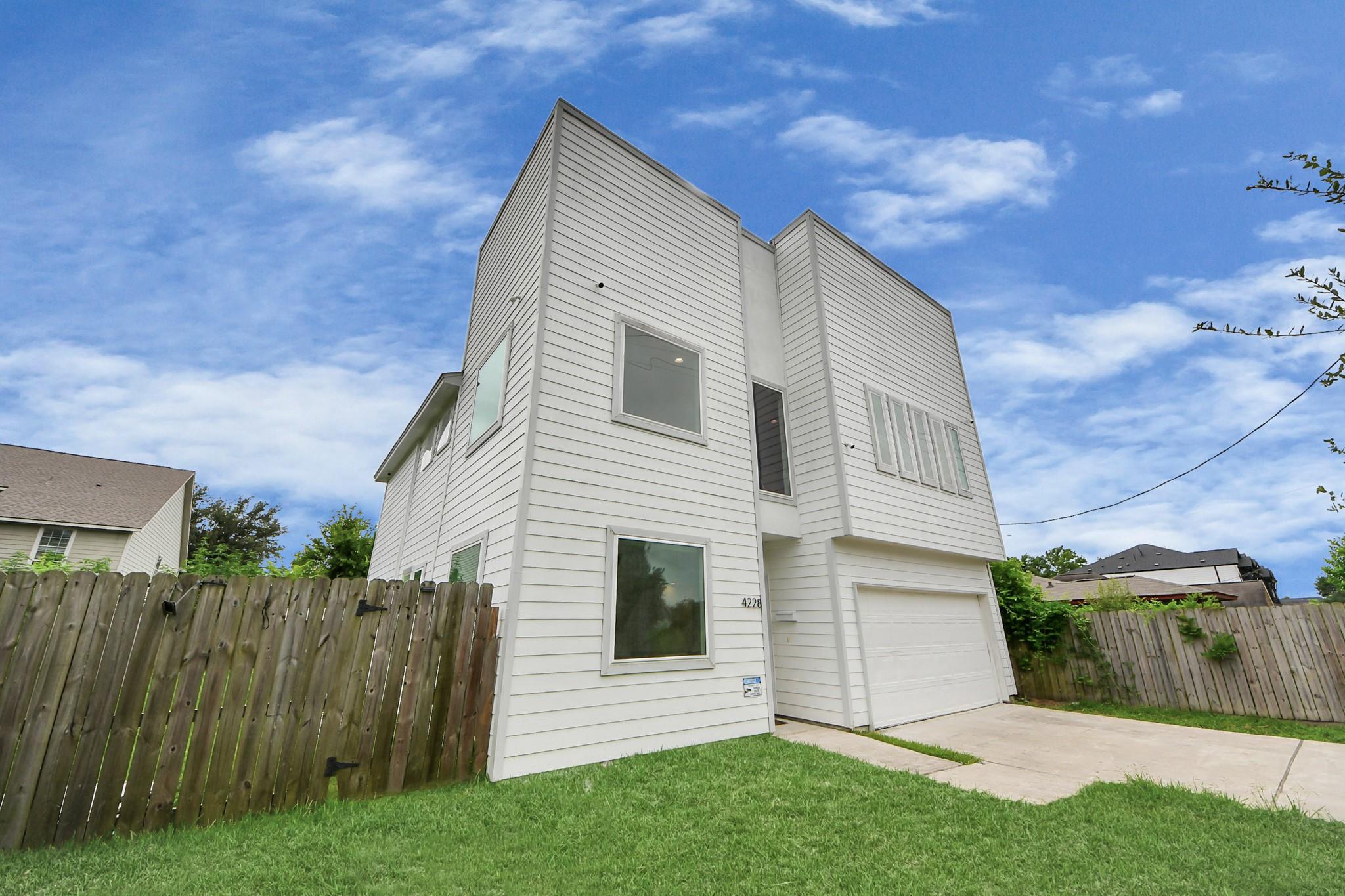4228 Bellfort Street