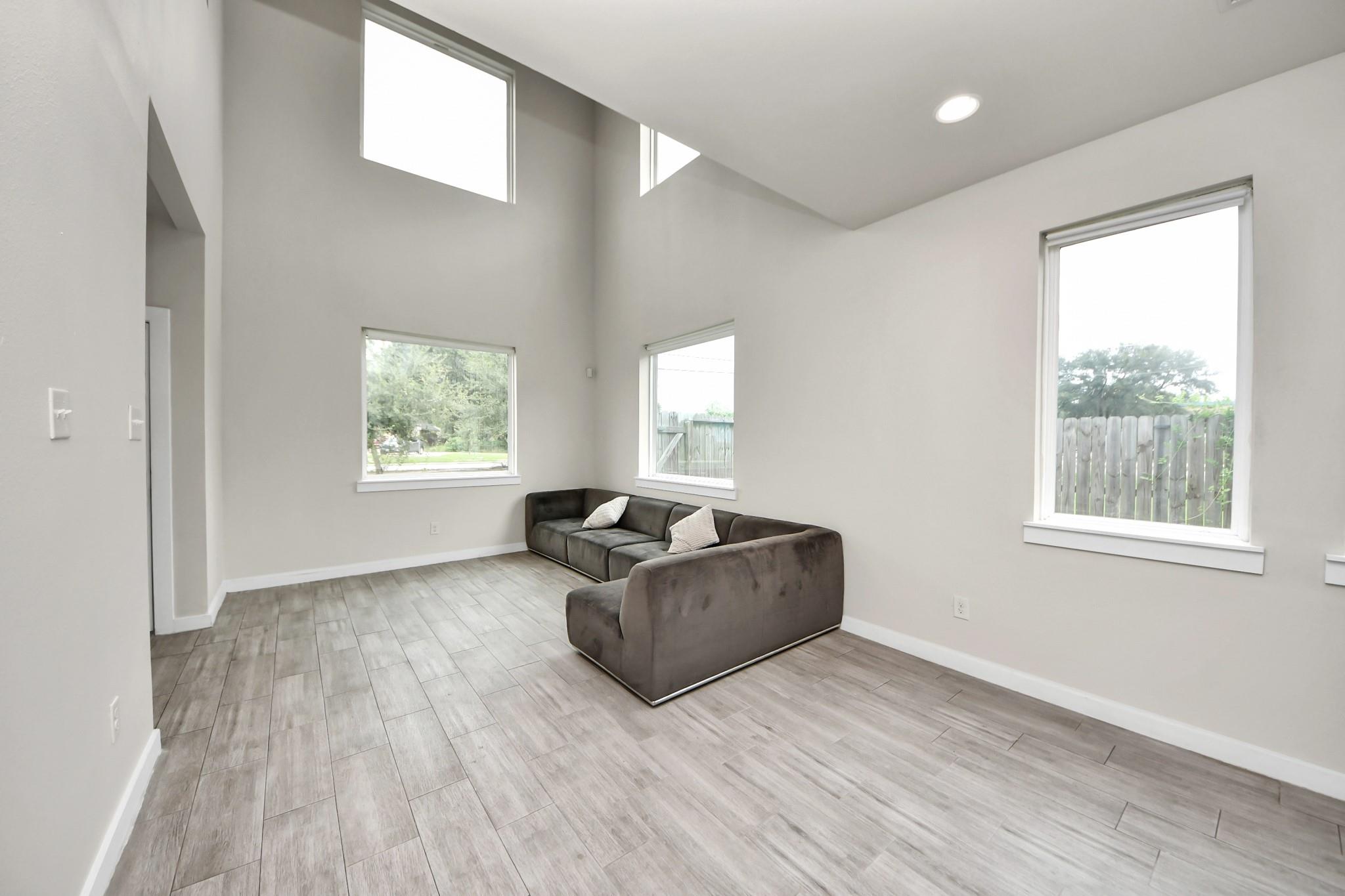 4228 Bellfort Street
