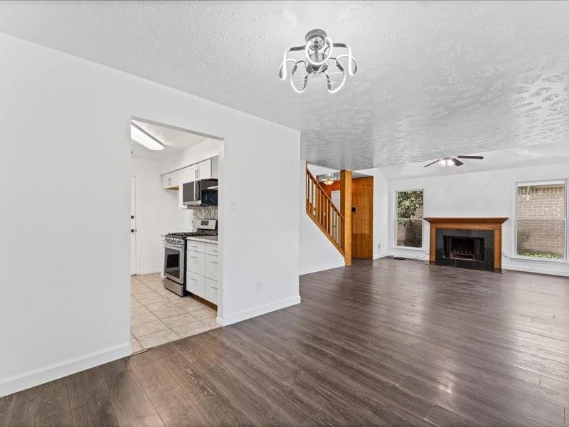 7850 Hillbarn Drive