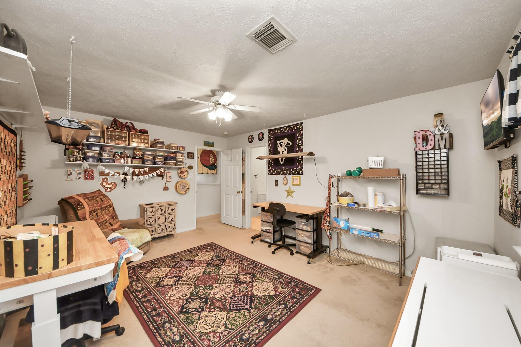 1408 N Pine Orchard Drive