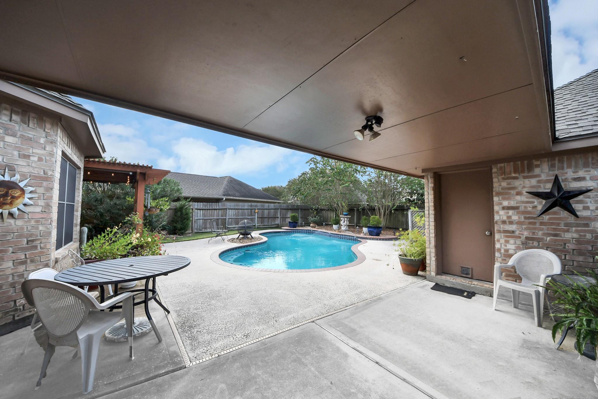 1408 N Pine Orchard Drive