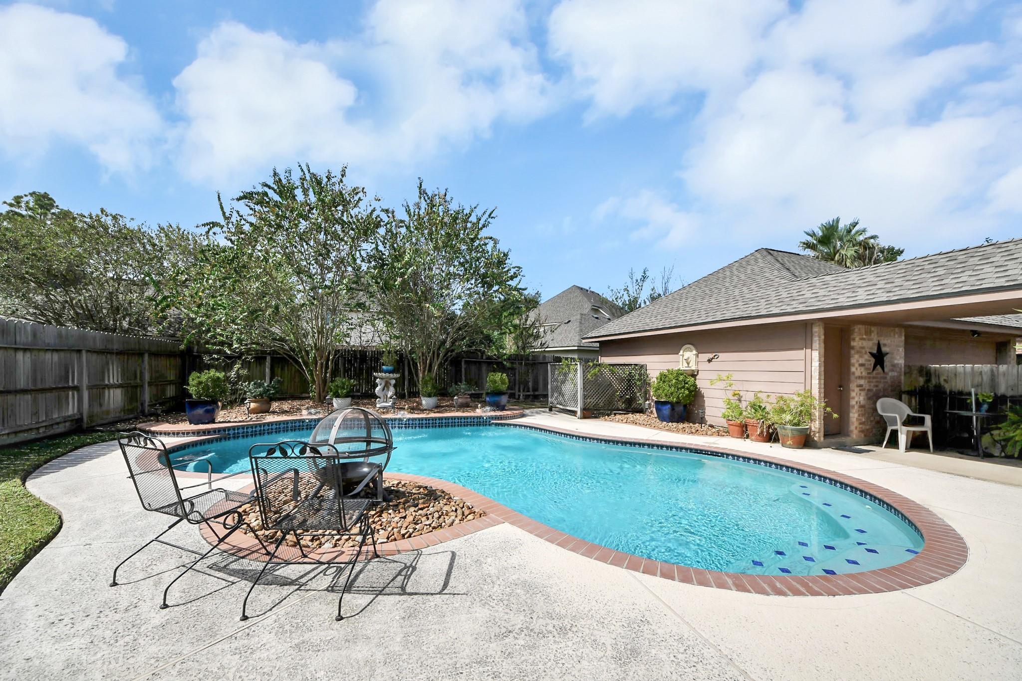 1408 N Pine Orchard Drive