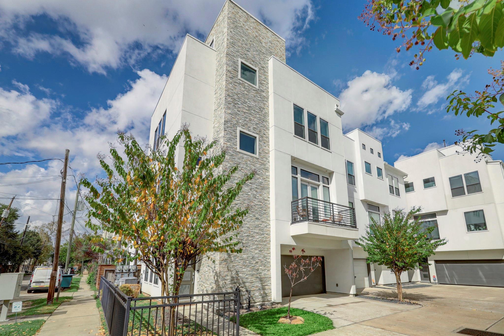 5622 Kiam Street # F