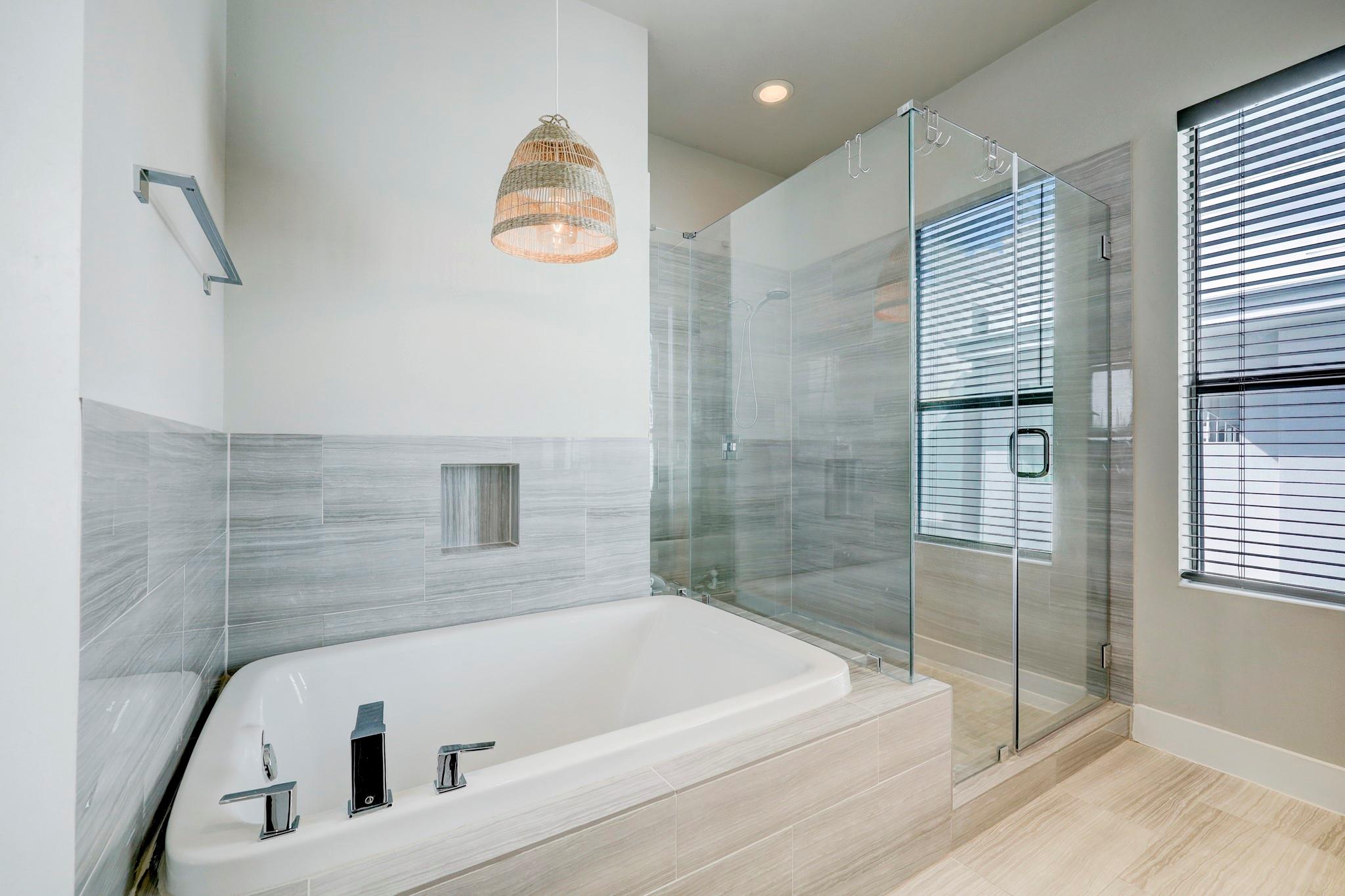 5622 Kiam Street # F