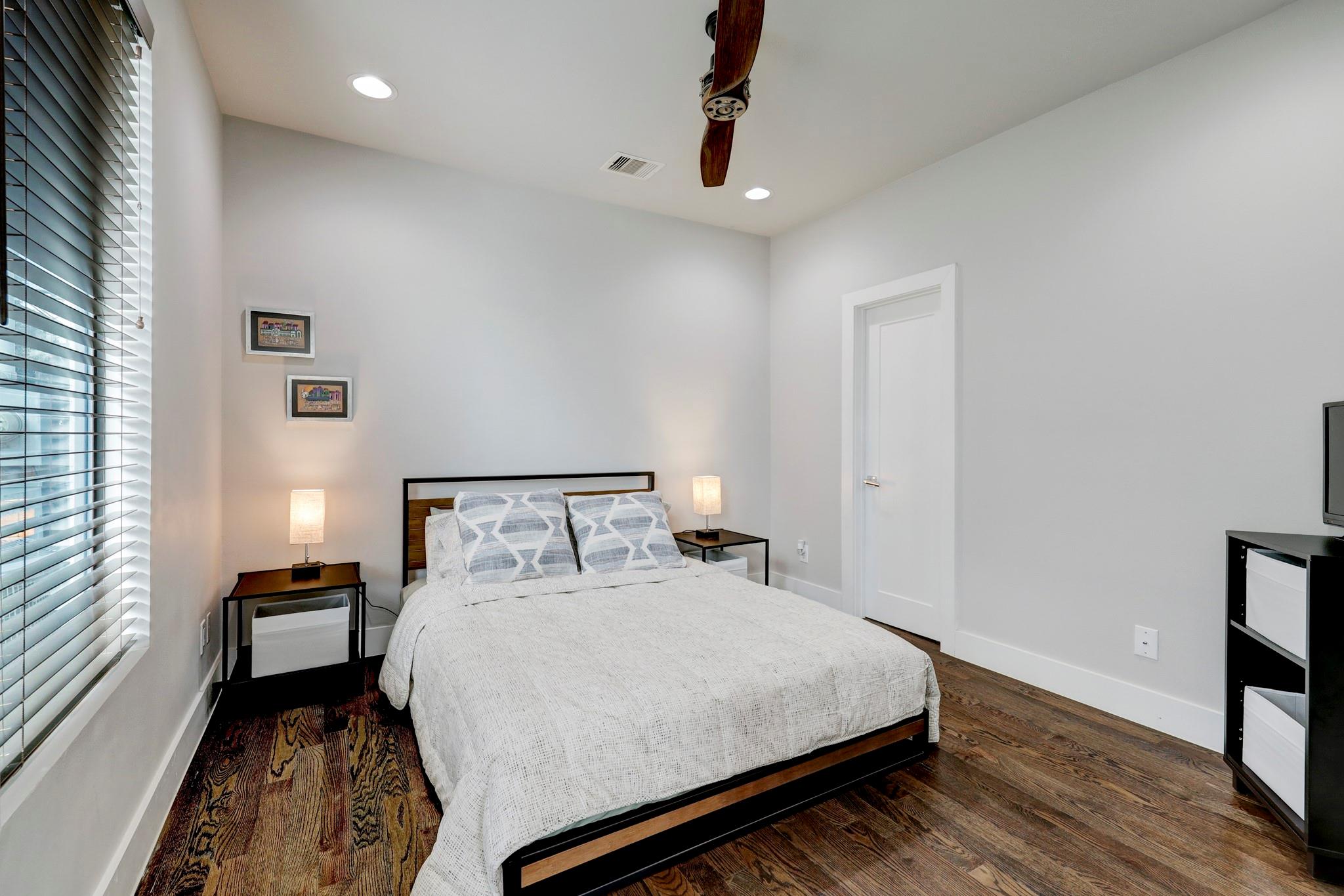 5622 Kiam Street # F