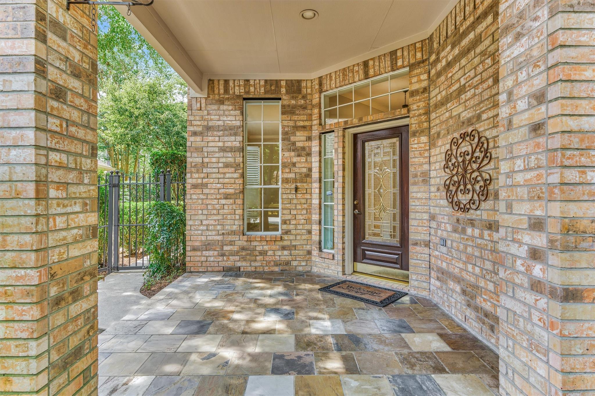 23 Meadowhawk Place