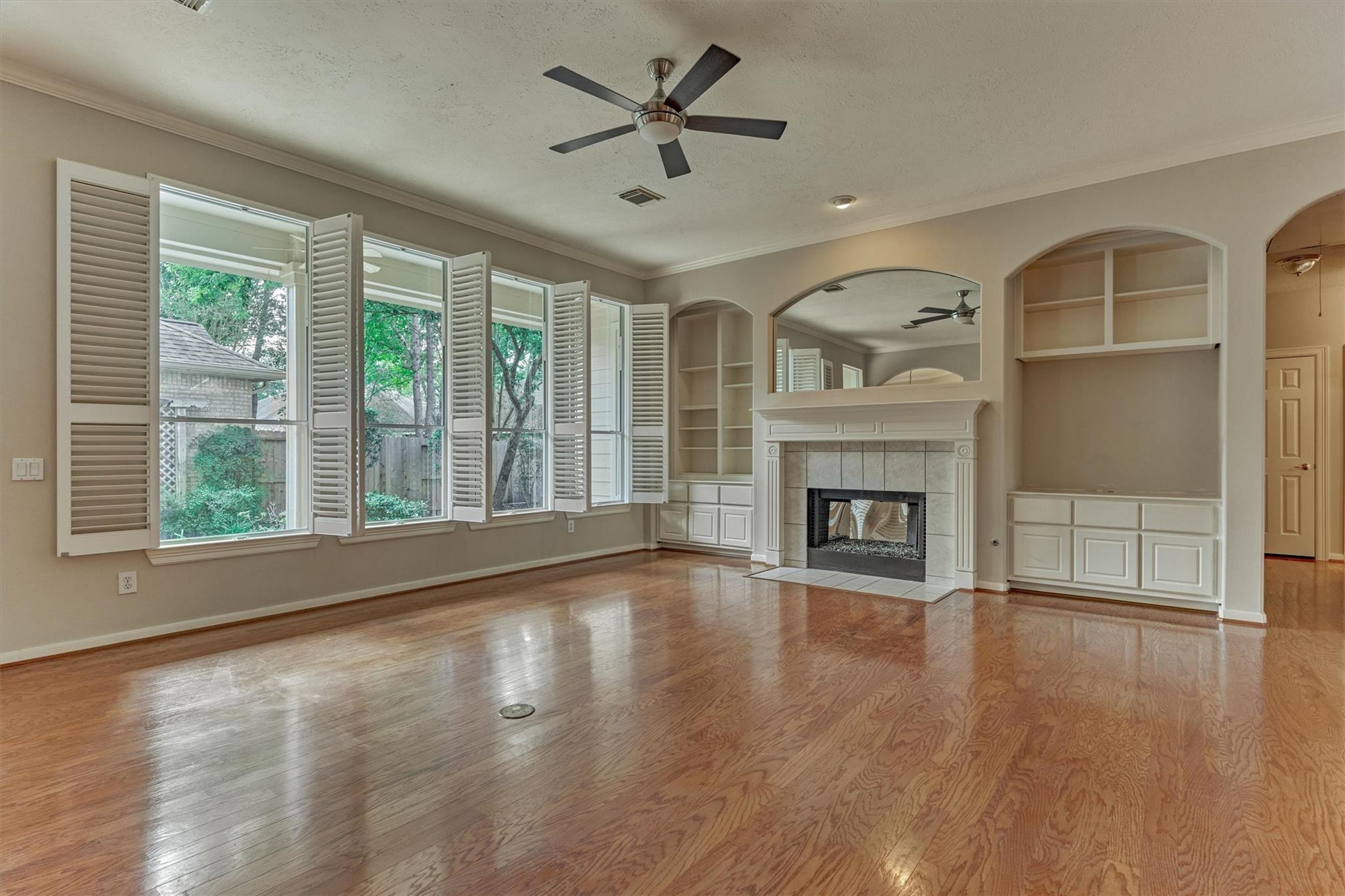 23 Meadowhawk Place