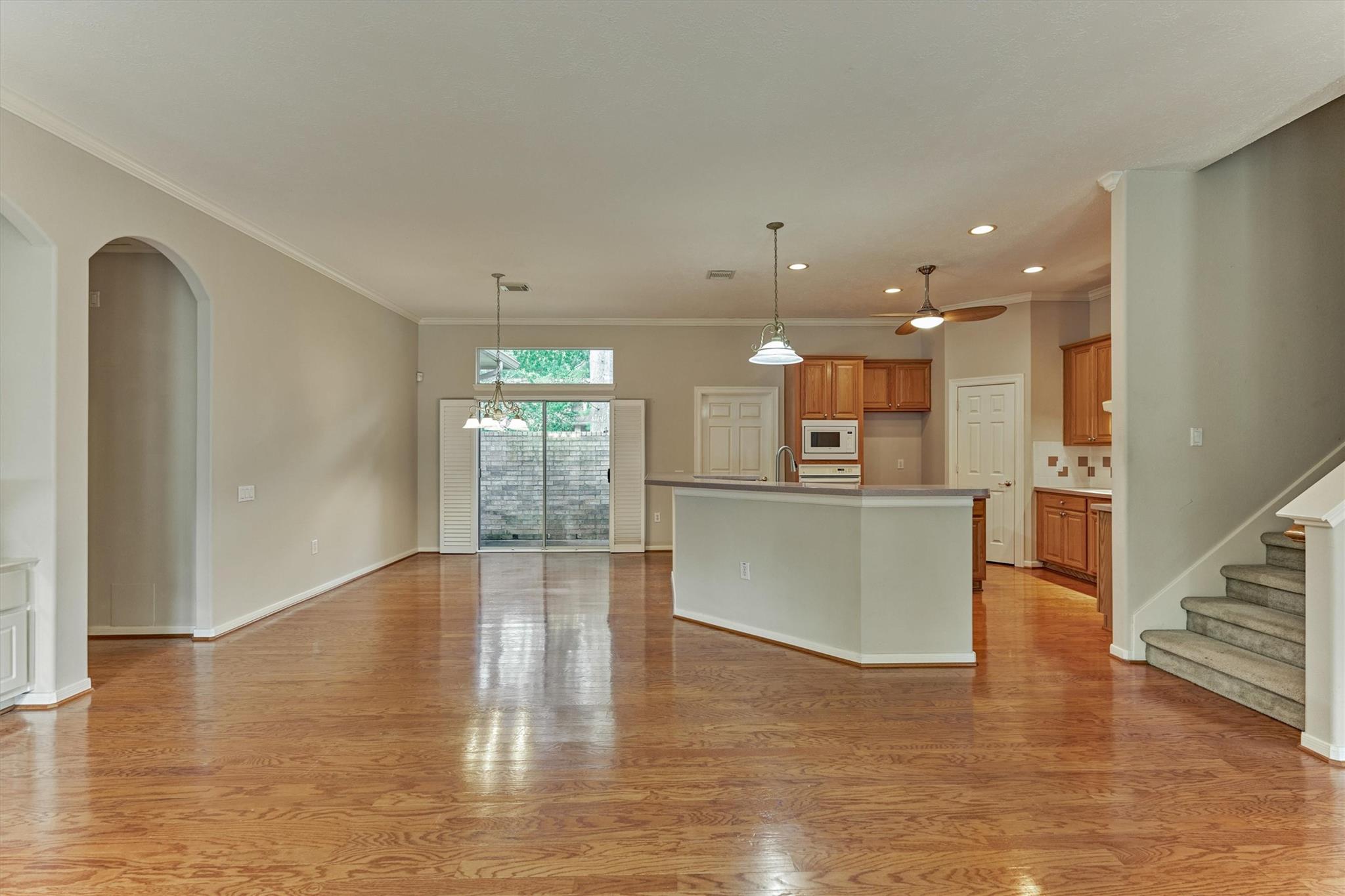 23 Meadowhawk Place