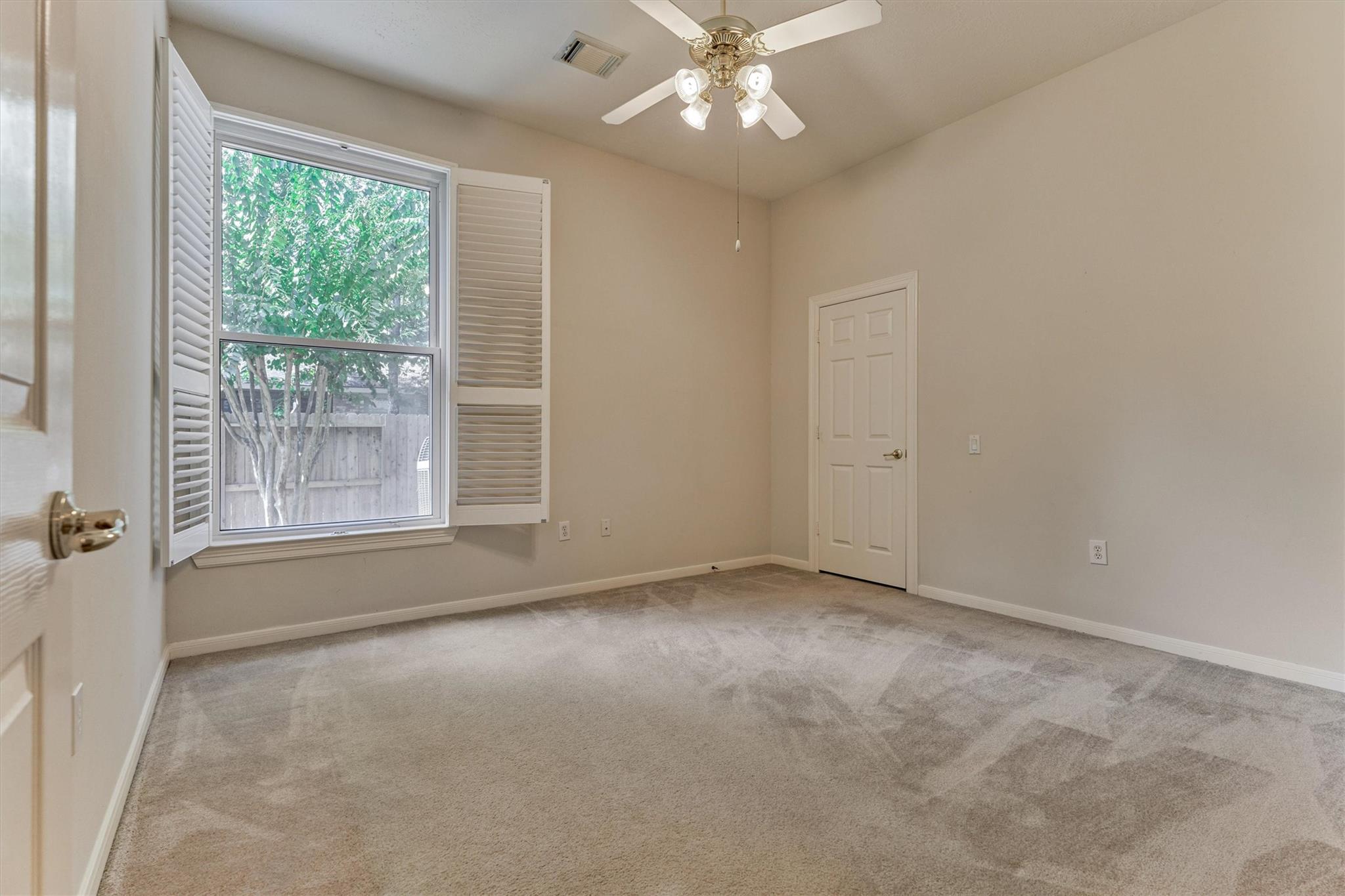 23 Meadowhawk Place
