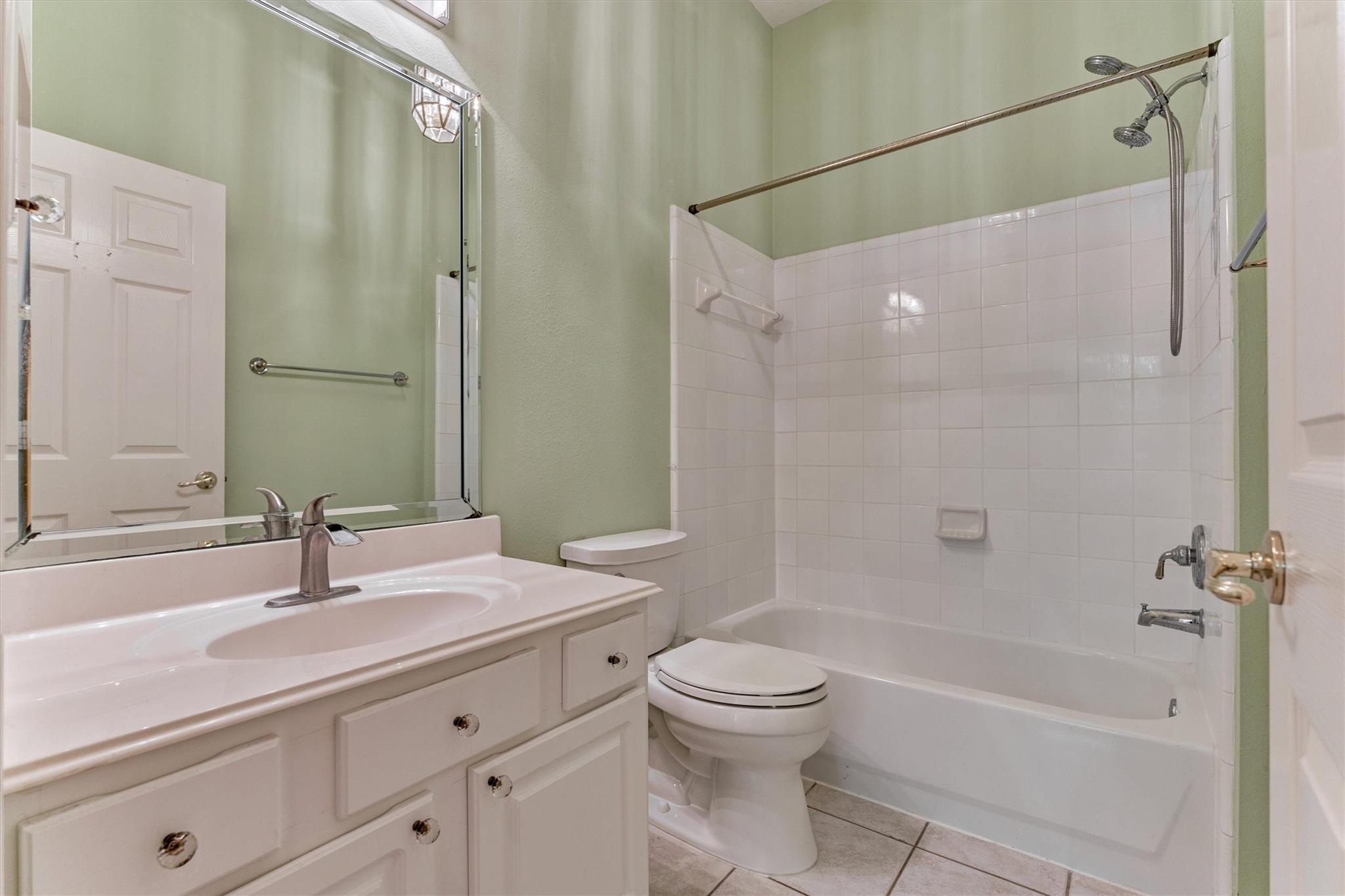 23 Meadowhawk Place