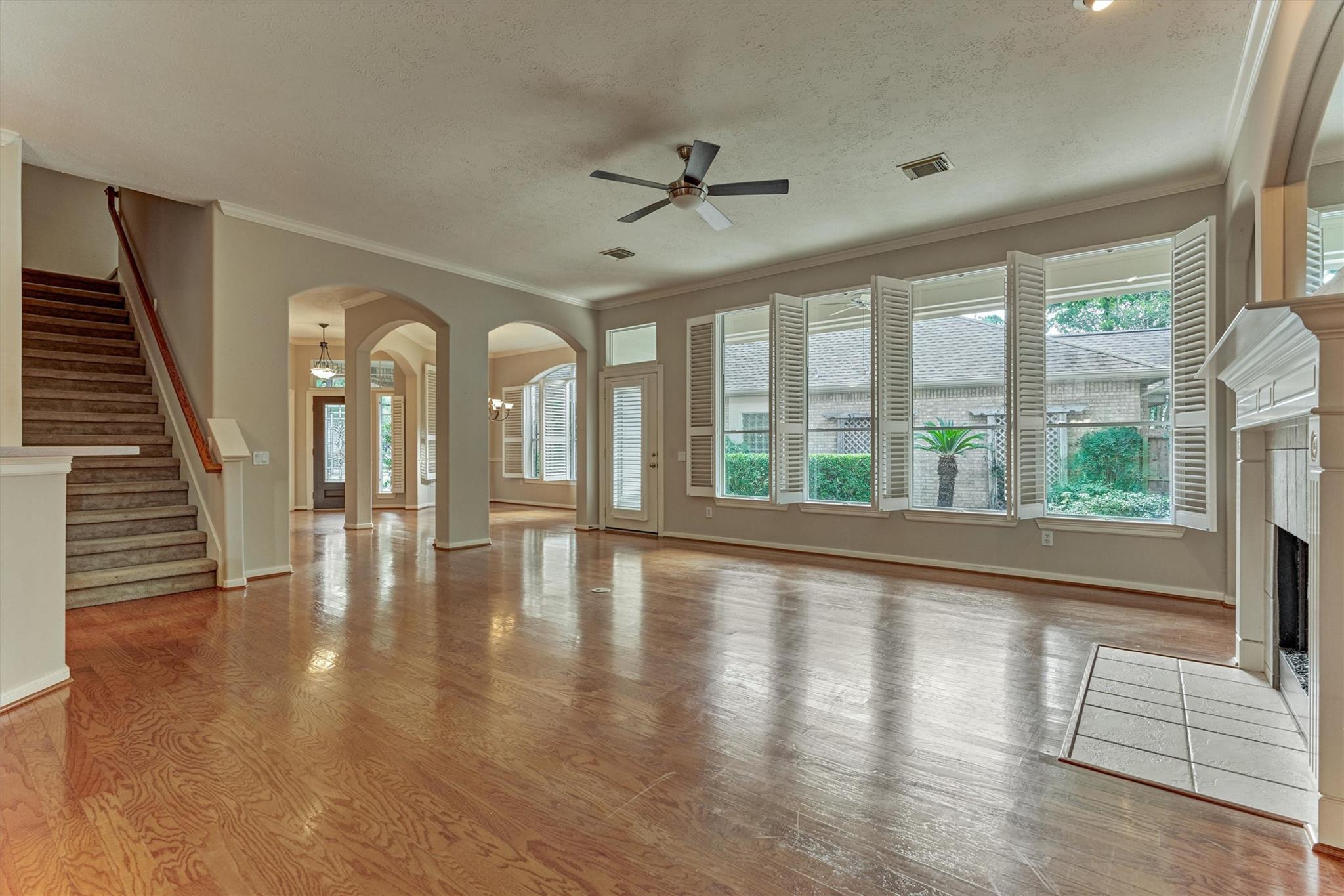 23 Meadowhawk Place