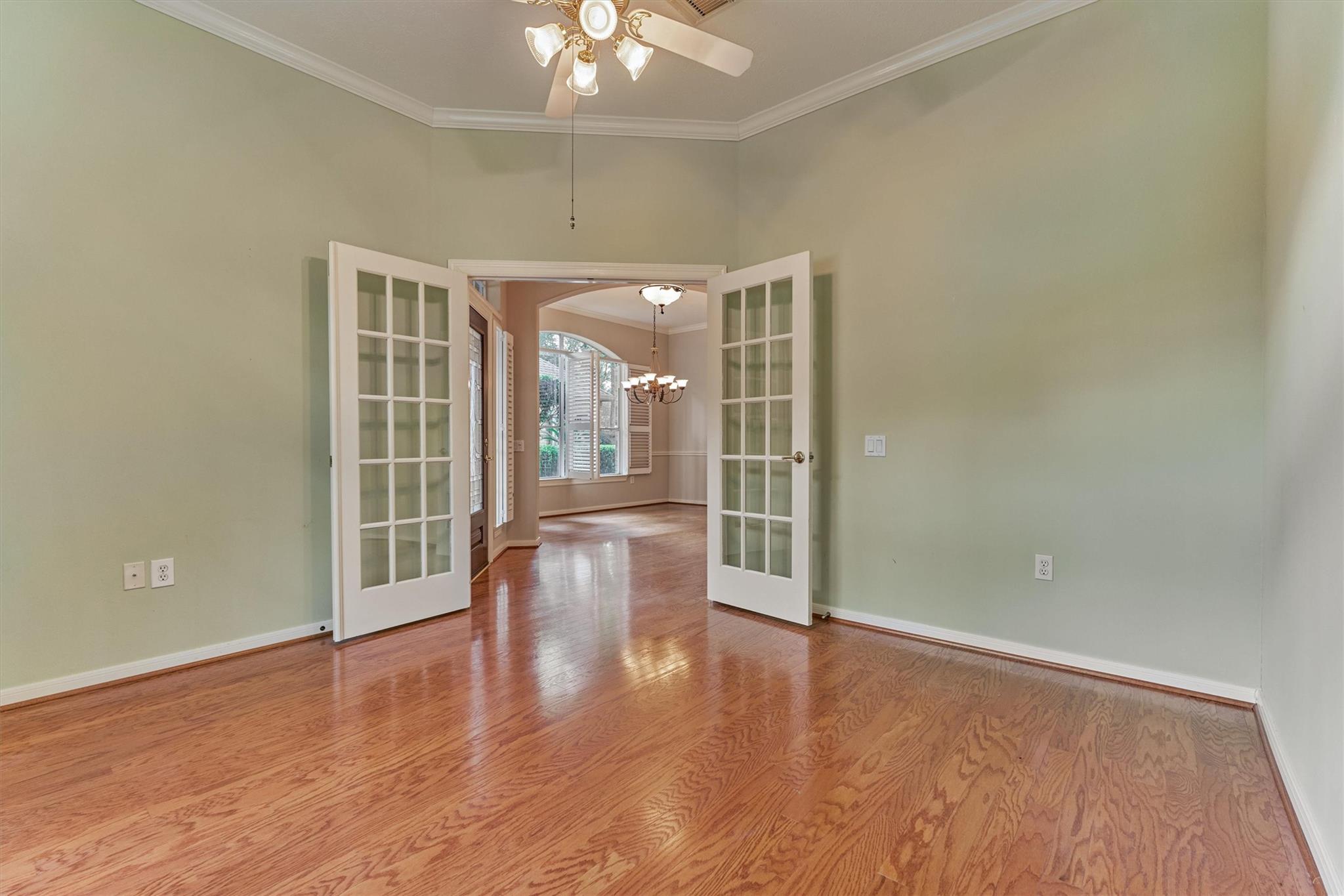 23 Meadowhawk Place