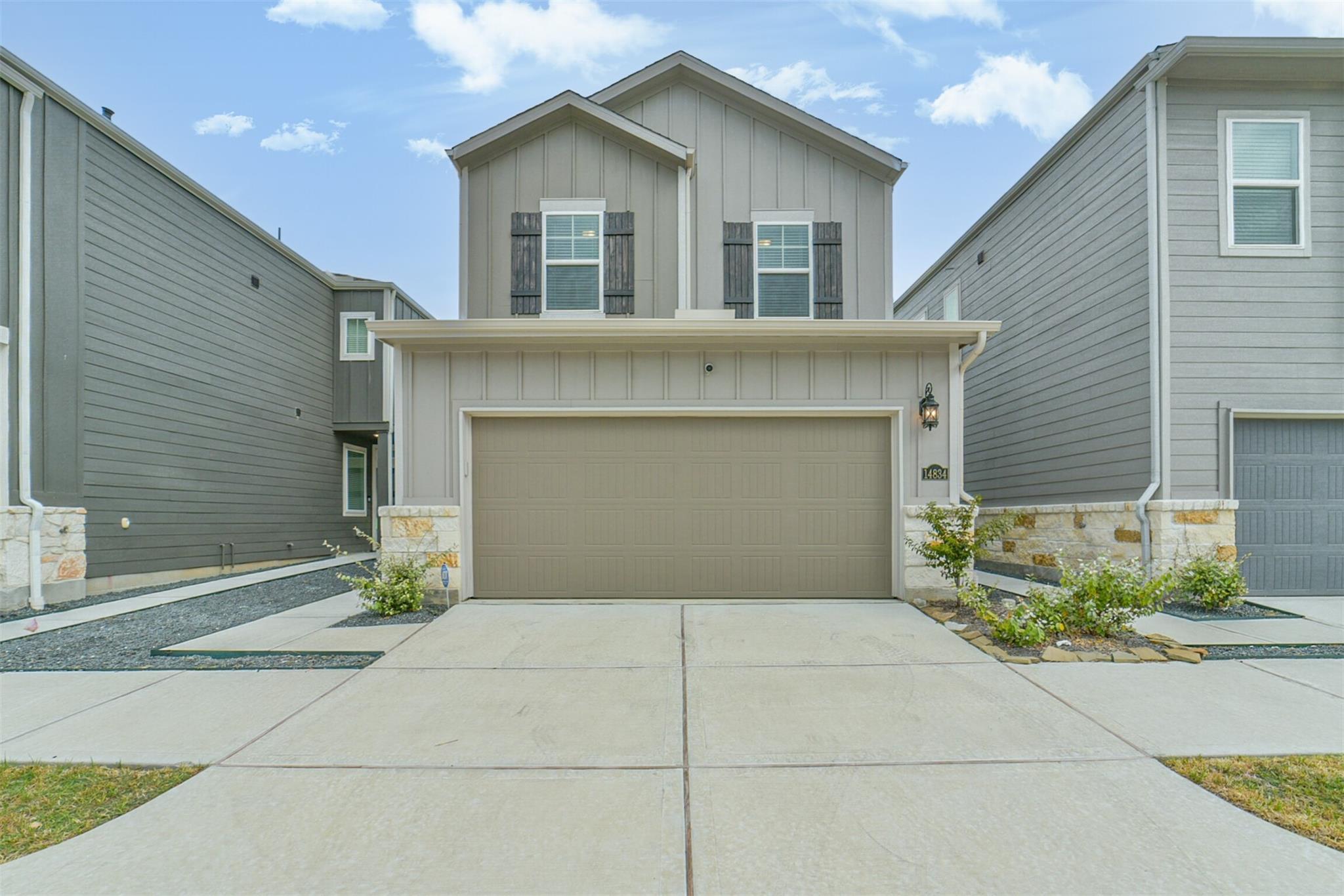 14834 Slow River Avenue, Houston