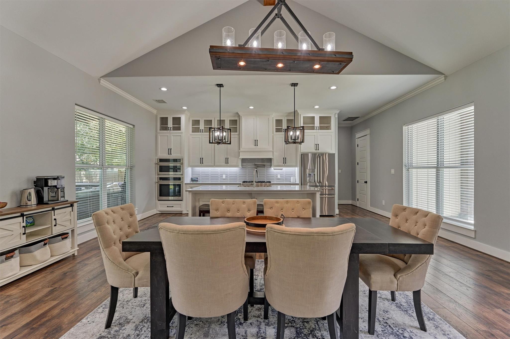 5218 Lazy Lane