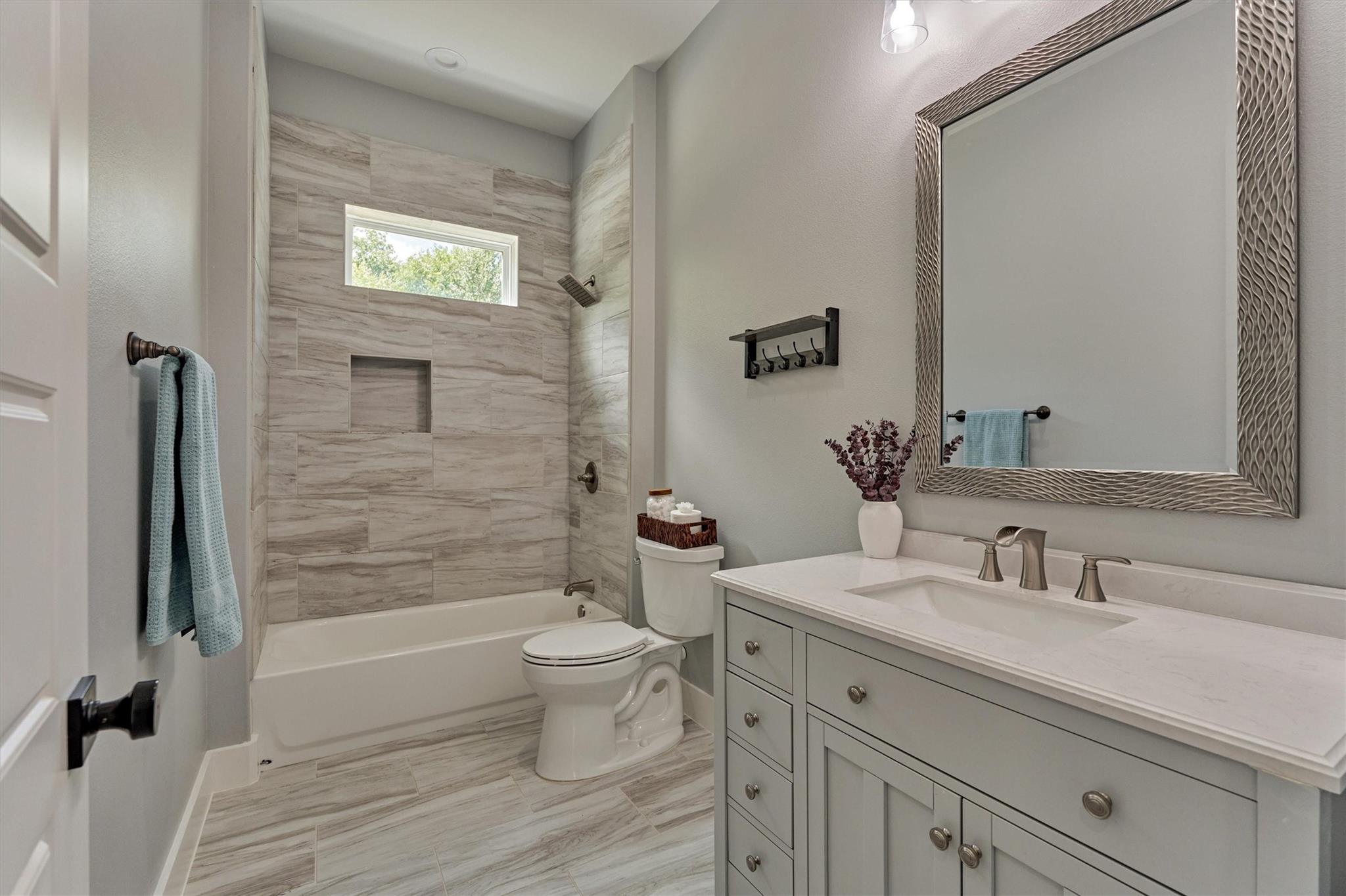 5218 Lazy Lane