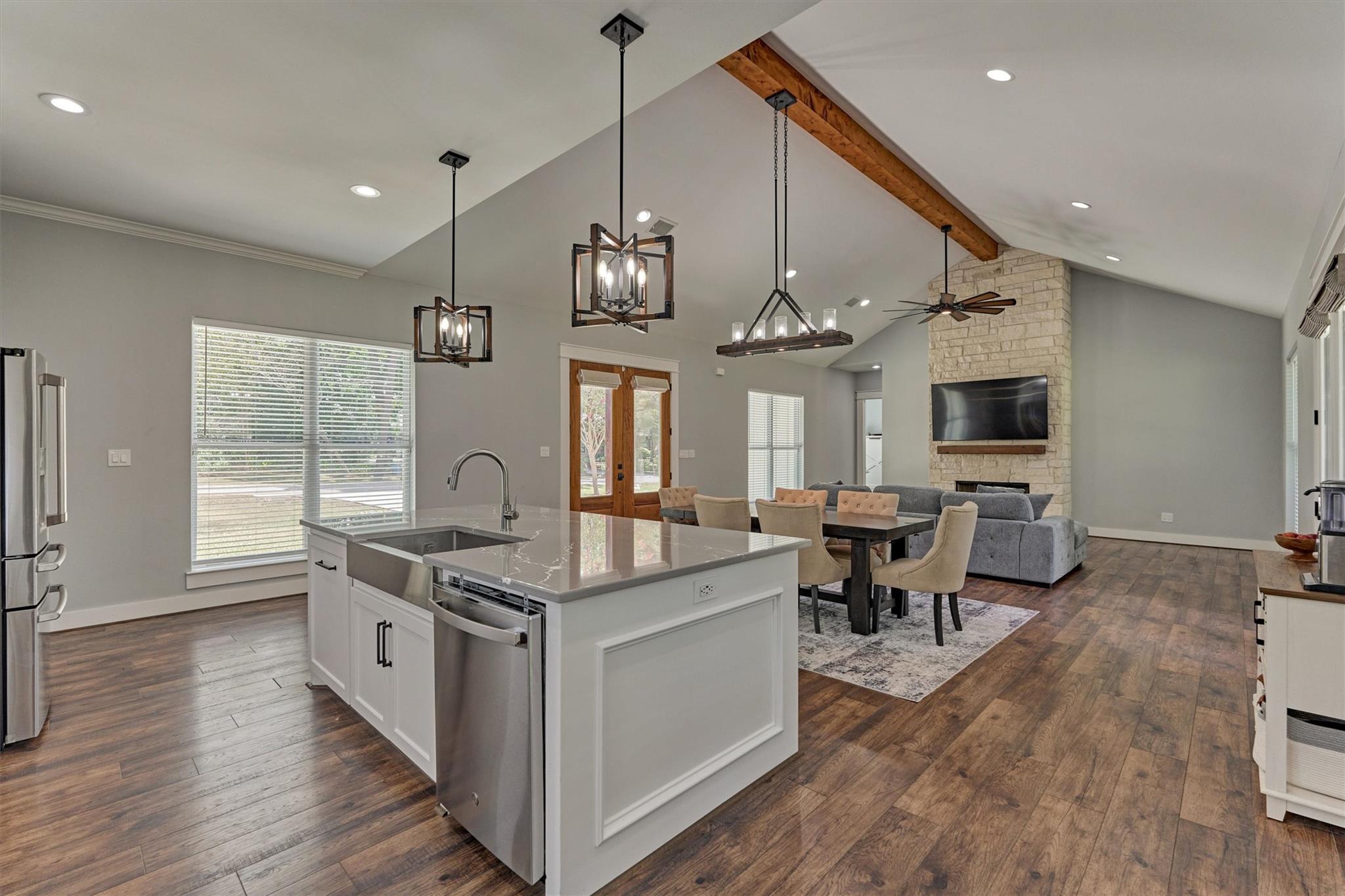 5218 Lazy Lane