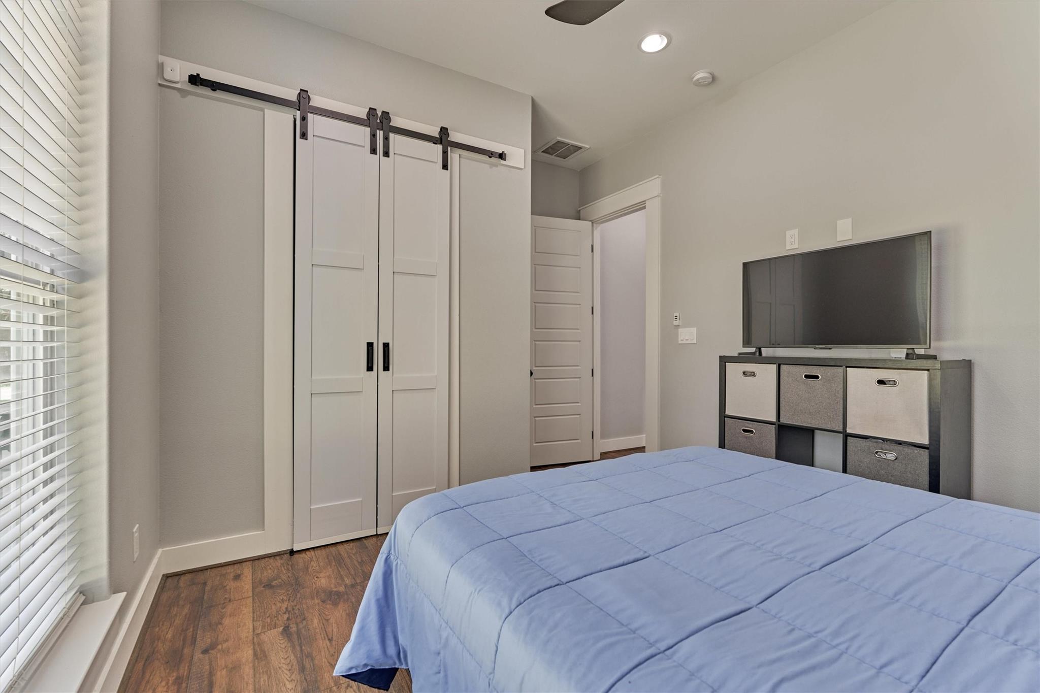 5218 Lazy Lane