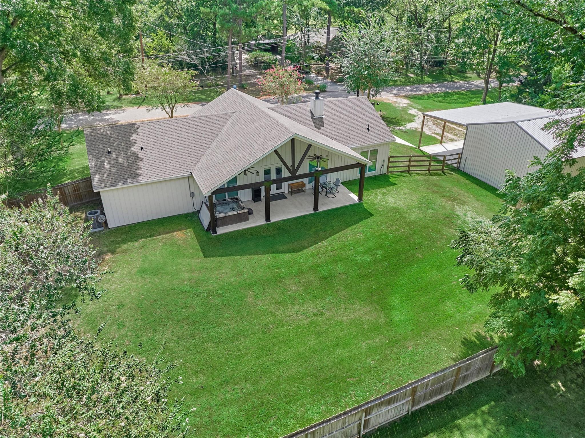 5218 Lazy Lane