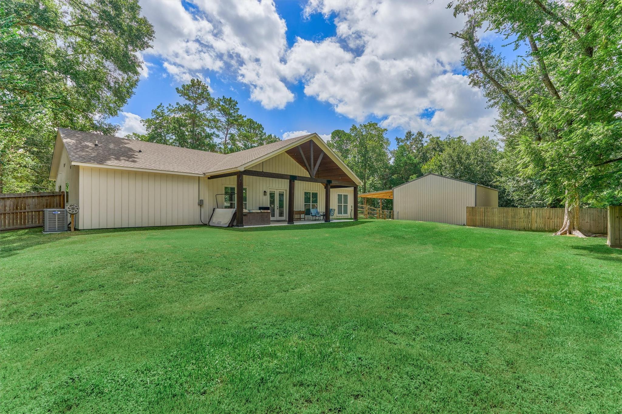 5218 Lazy Lane