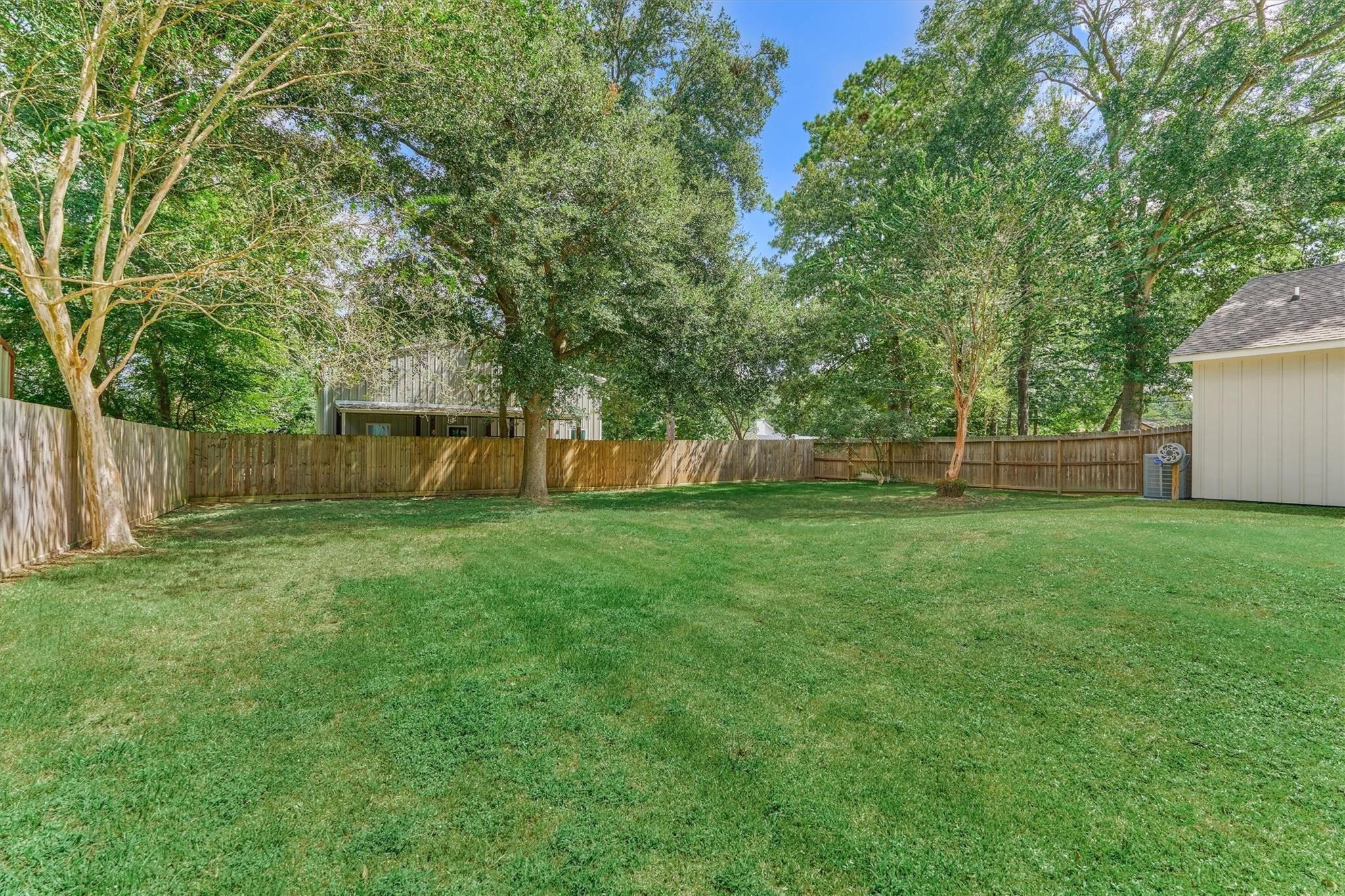 5218 Lazy Lane