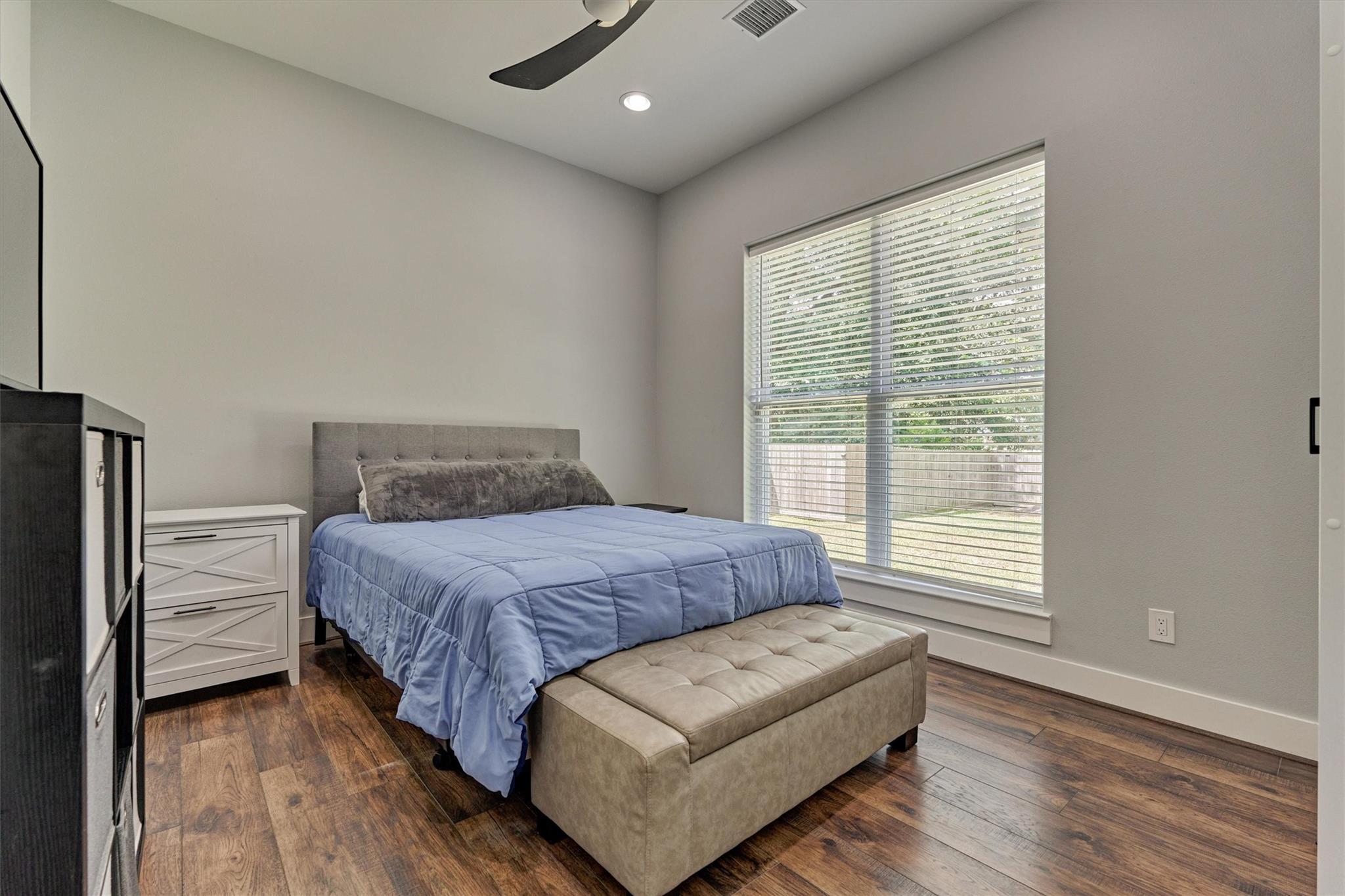 5218 Lazy Lane