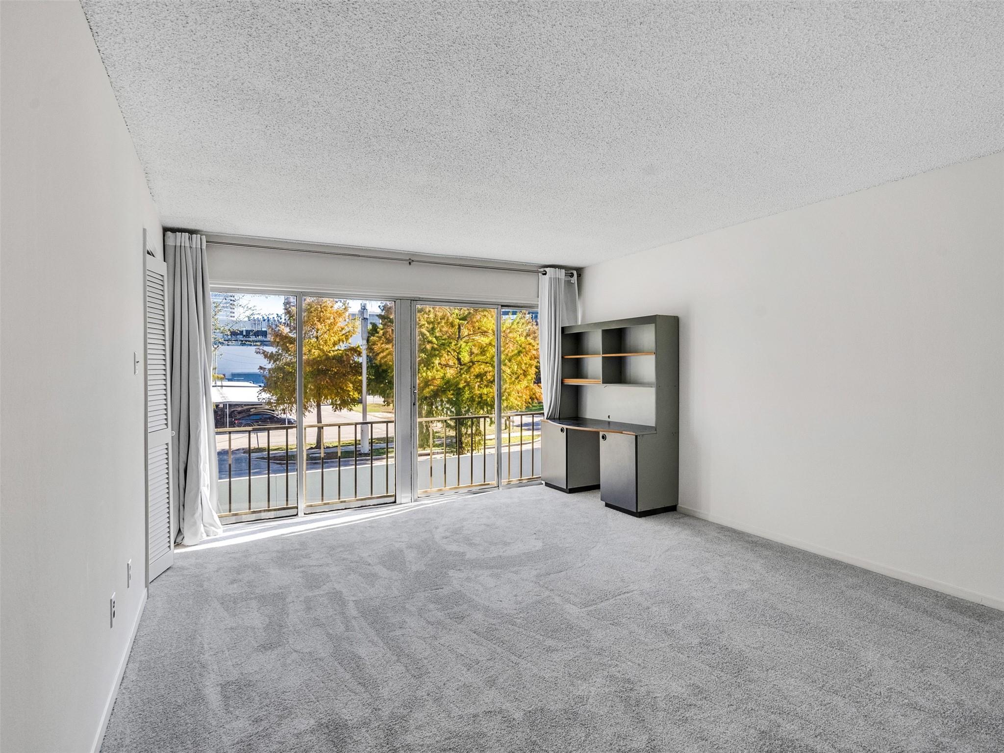 5050 Ambassador Way # 218