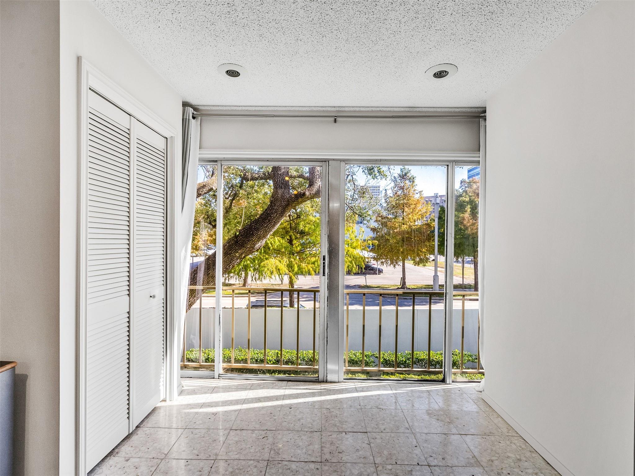 5050 Ambassador Way # 218