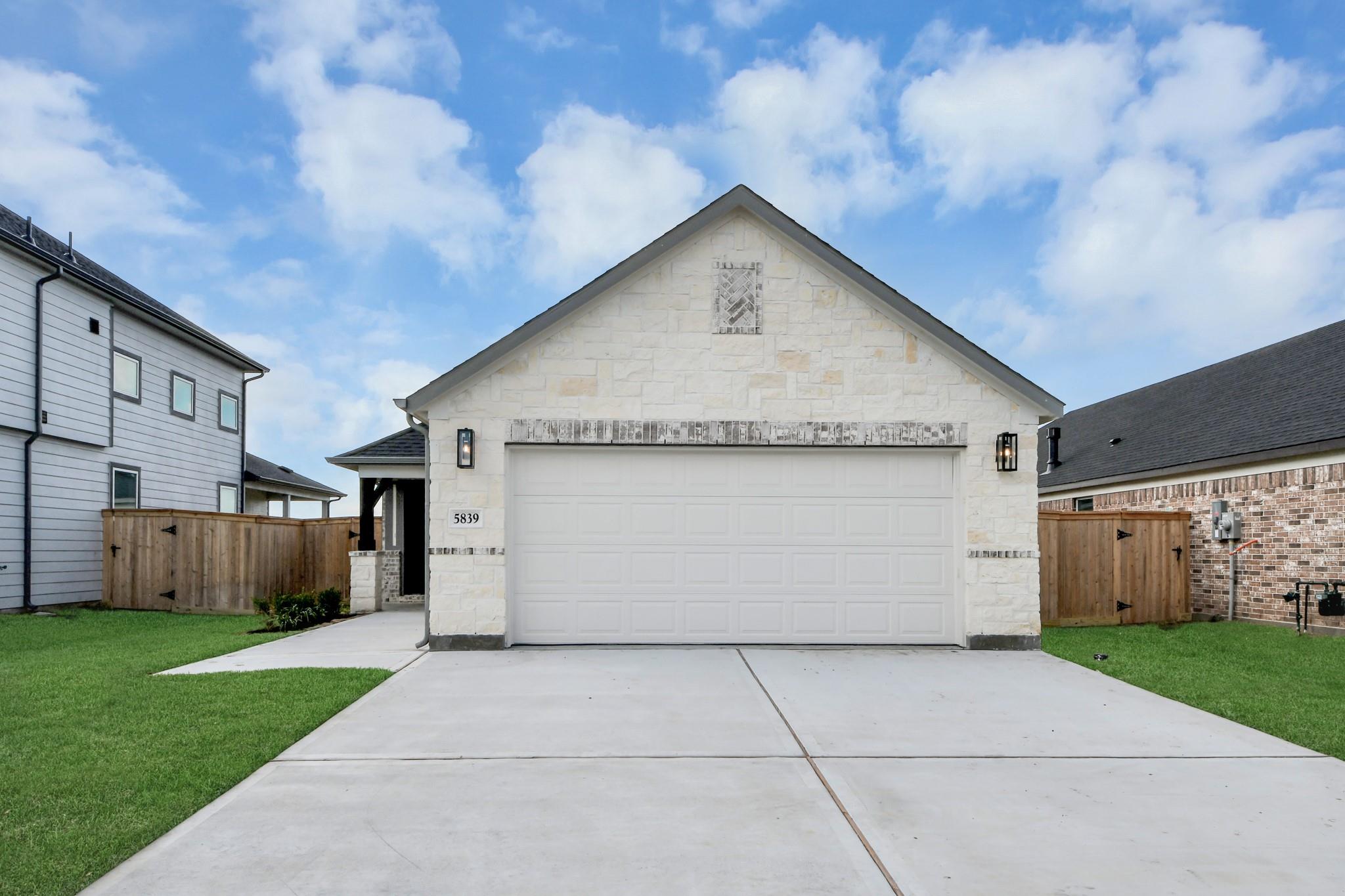 5819 Madison Trail Drive